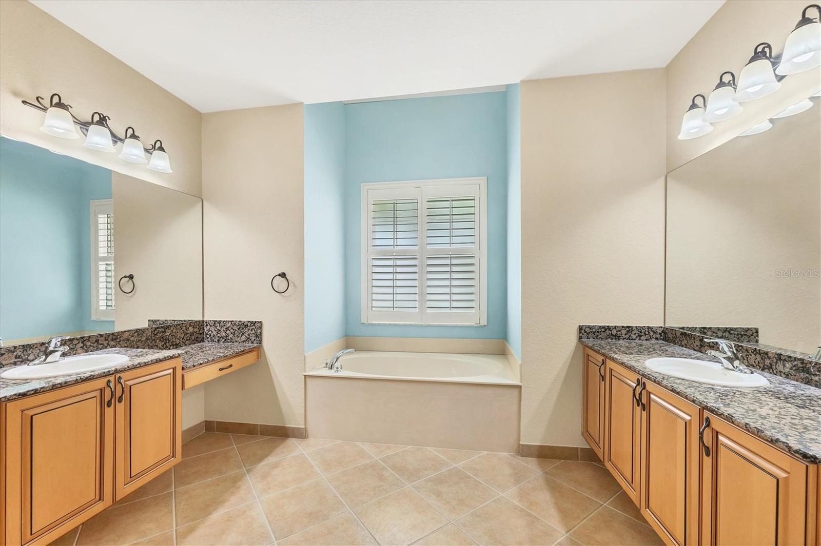 Image 17 of 57 For 6312 41st Court E