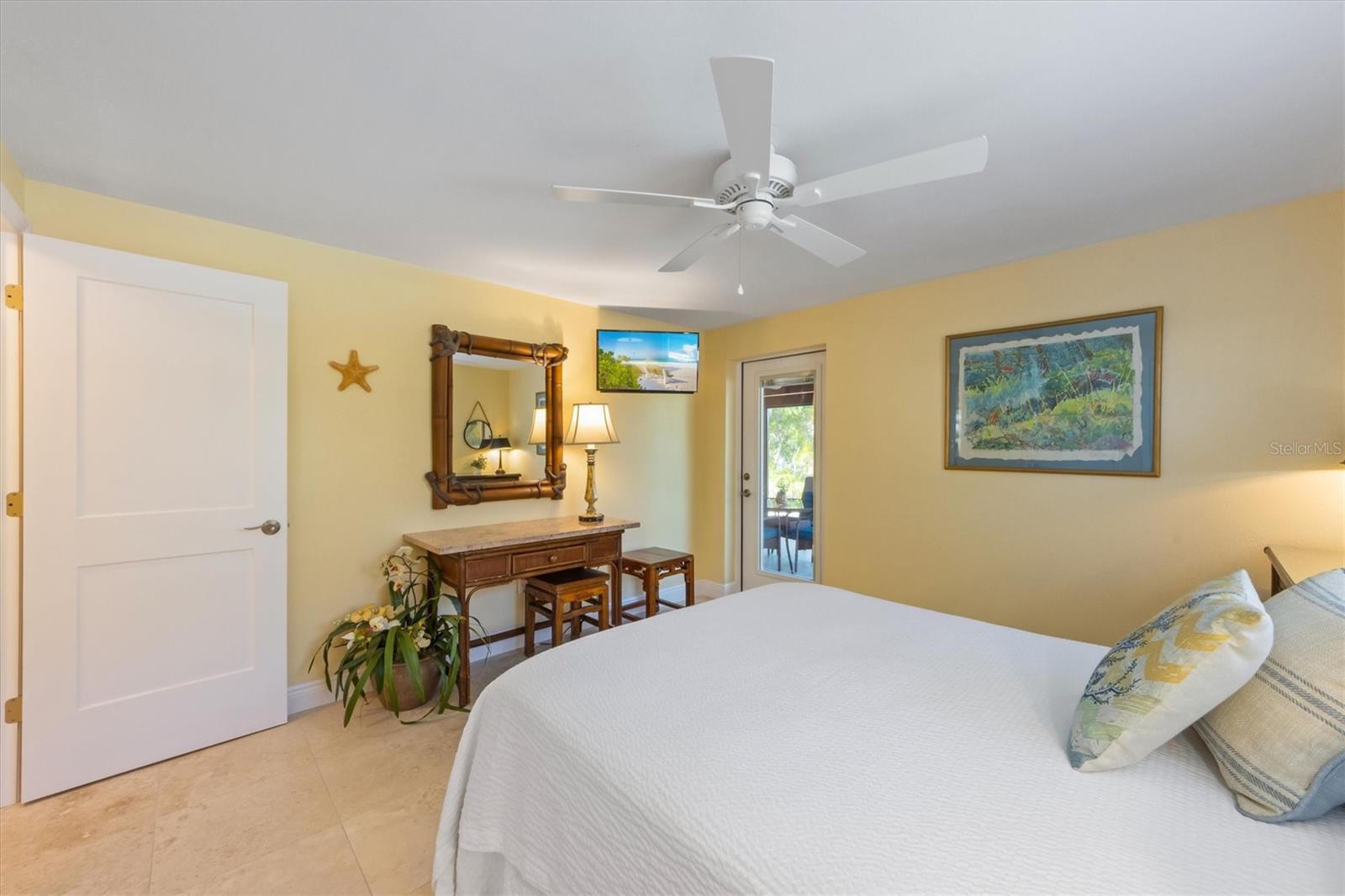 Image 15 of 35 For 6806 Palm Drive