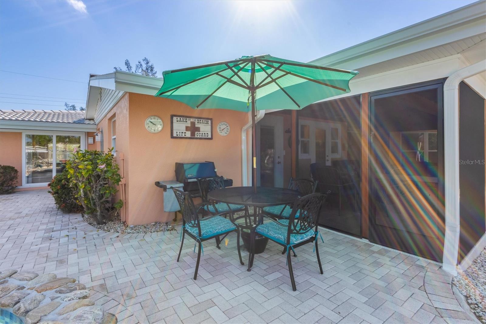 Image 4 of 35 For 6806 Palm Drive