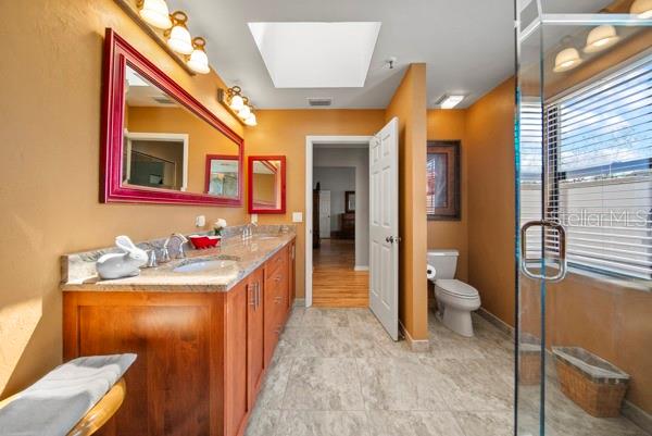 Image 20 of 50 For 2181 Harbourside Drive 1403