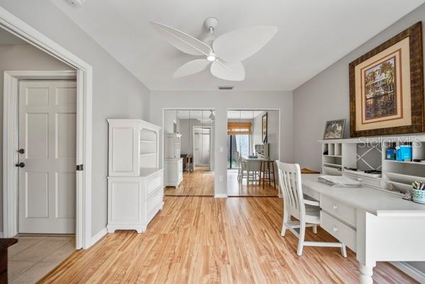 Image 26 of 50 For 2181 Harbourside Drive 1403
