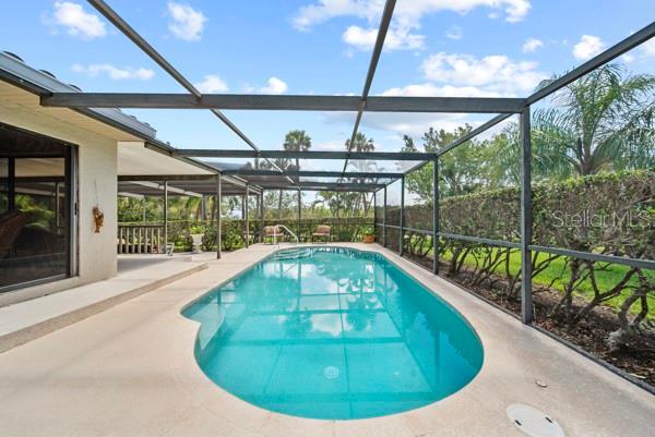 Image 34 of 50 For 2181 Harbourside Drive 1403