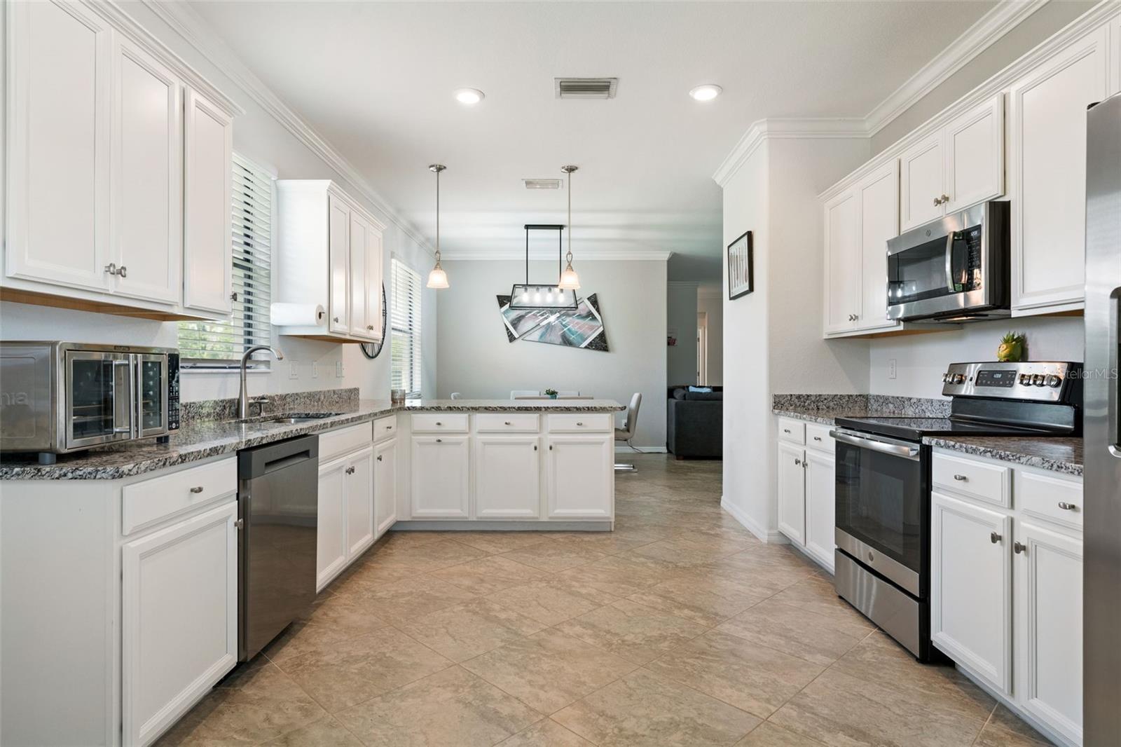 Image 10 of 64 For 14246 Vindel Circle