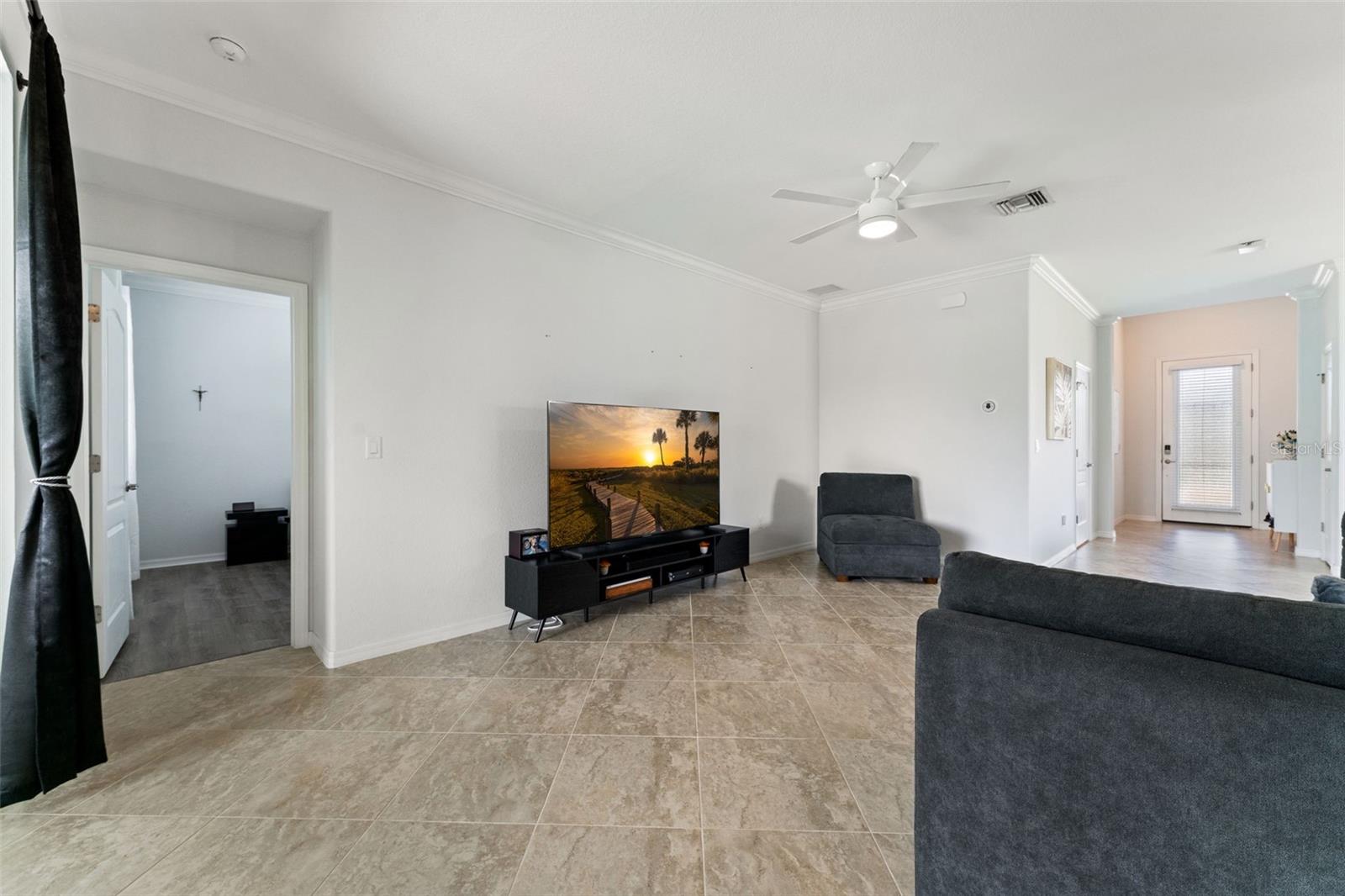 Image 13 of 64 For 14246 Vindel Circle