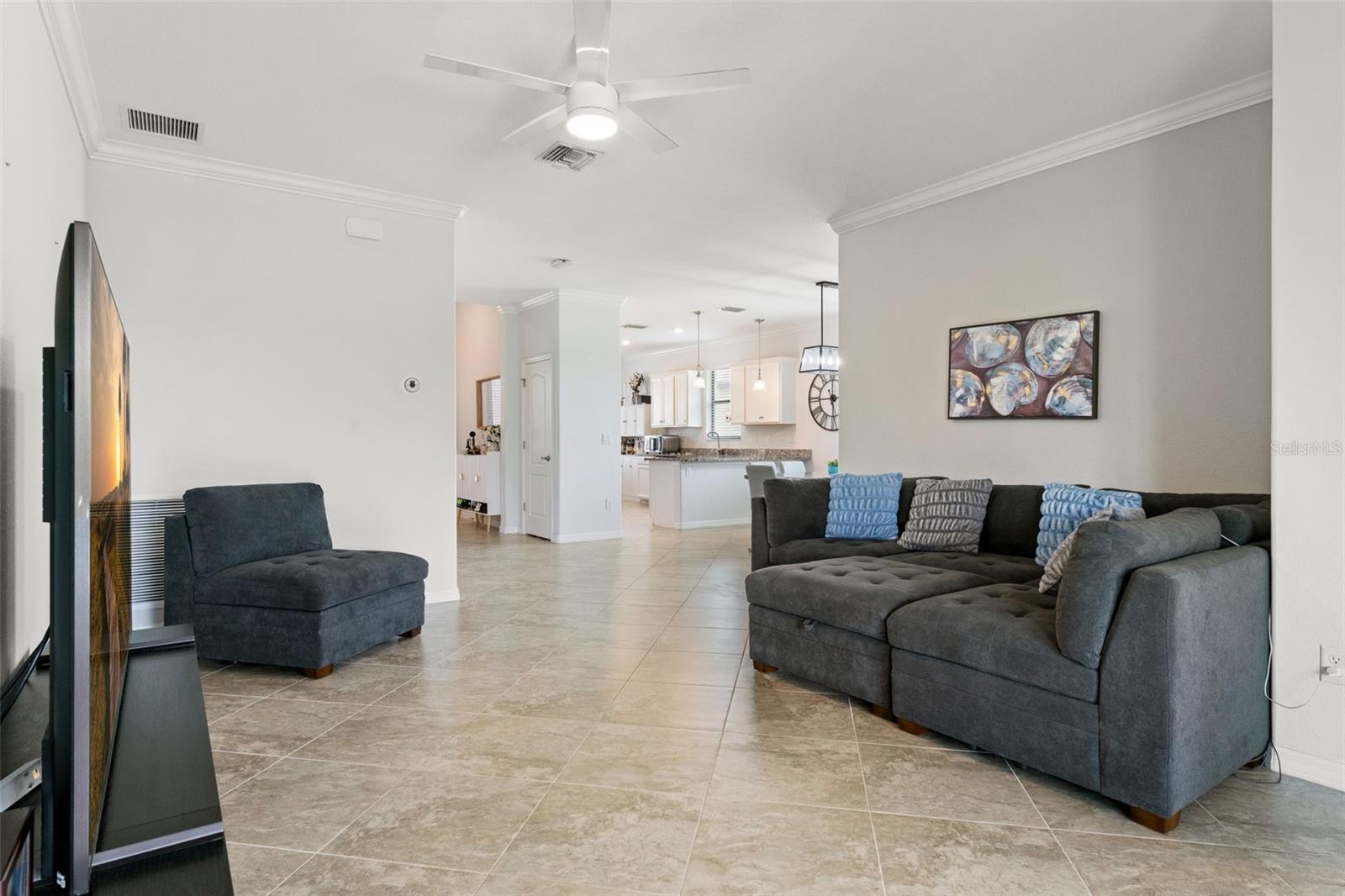 Image 14 of 64 For 14246 Vindel Circle