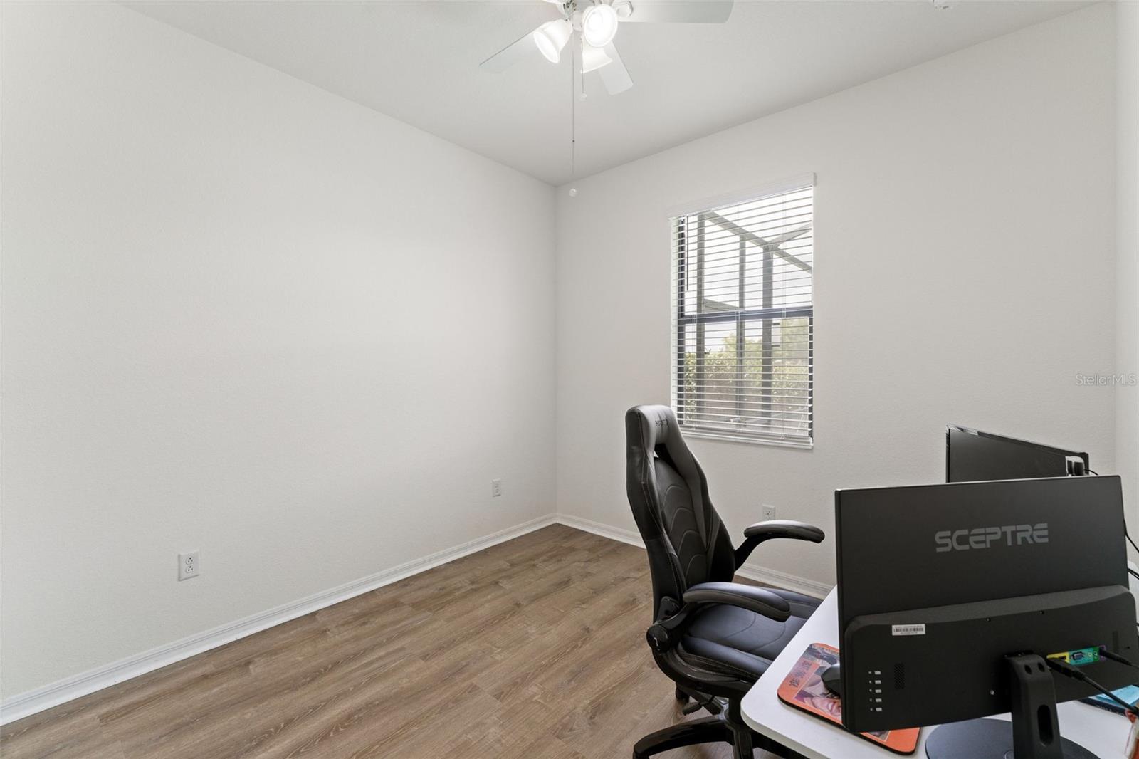 Image 20 of 64 For 14246 Vindel Circle