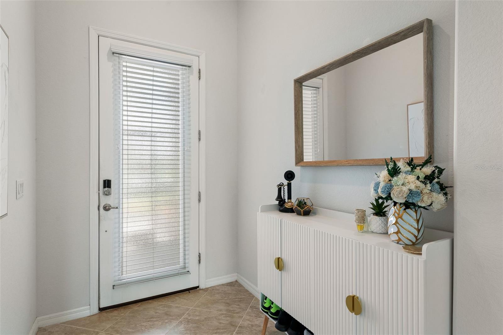 Image 4 of 64 For 14246 Vindel Circle