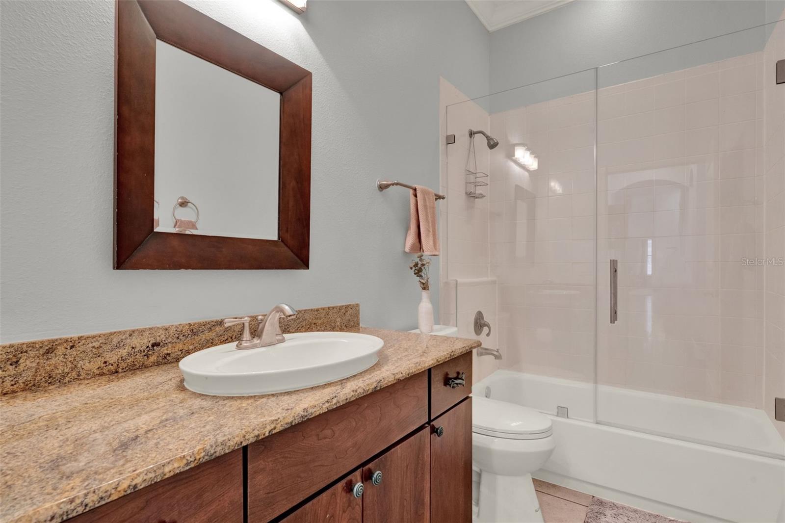 Image 22 of 48 For 17426 Tailfeather Court