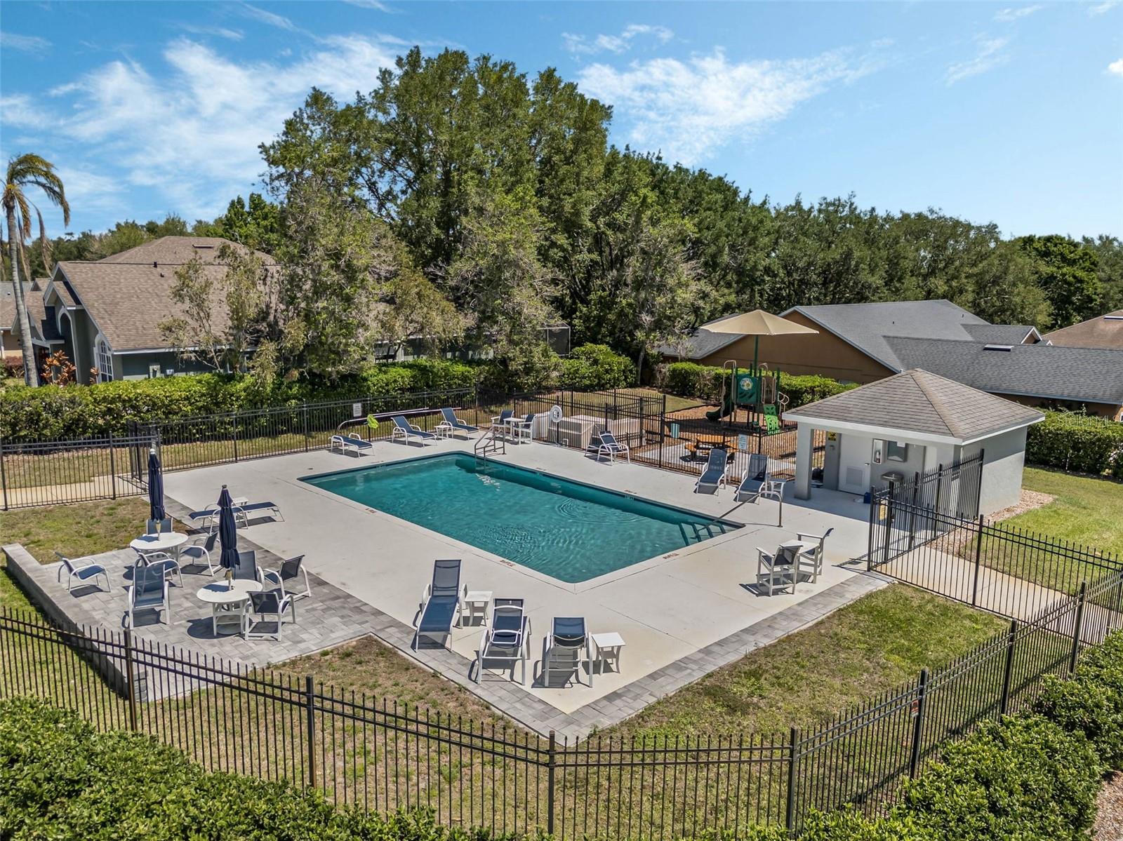 Image 40 of 48 For 17426 Tailfeather Court