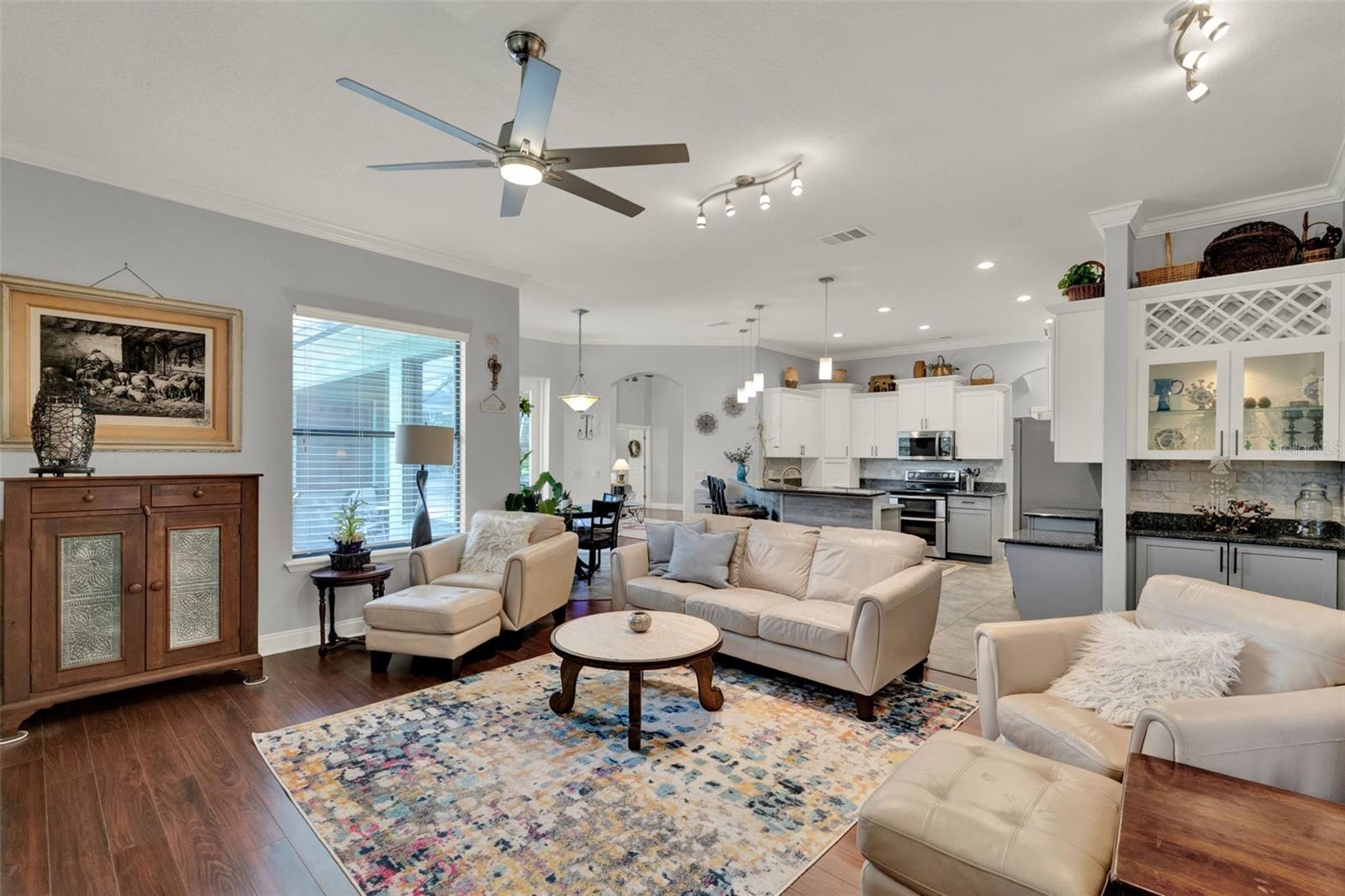 Image 5 of 48 For 17426 Tailfeather Court