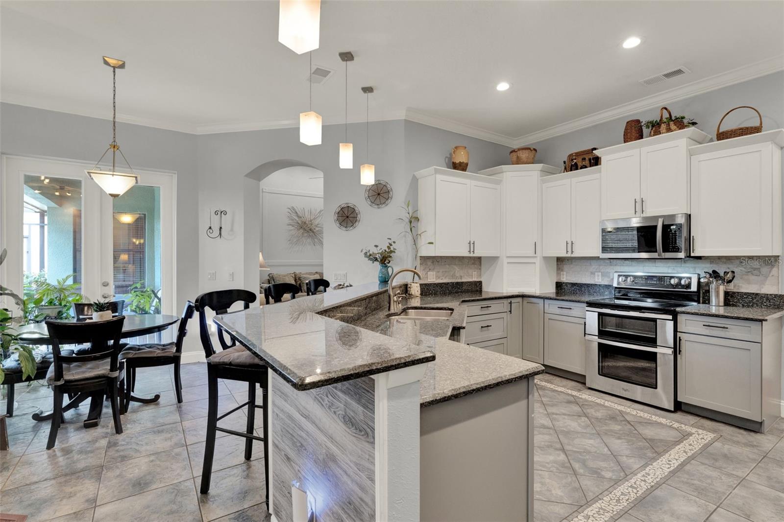 Image 8 of 48 For 17426 Tailfeather Court