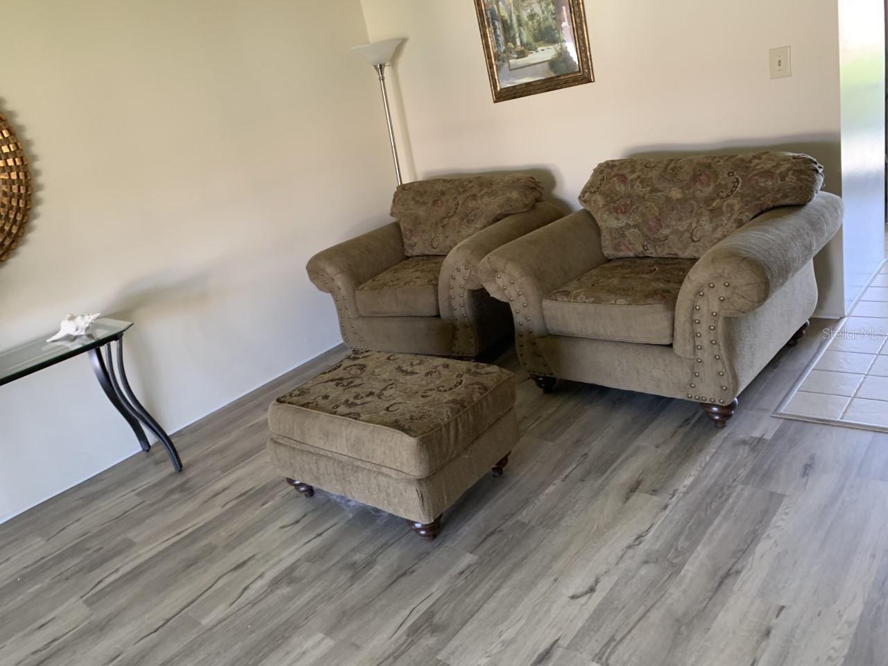 Image 11 of 21 For 3504 Beneva Road 207