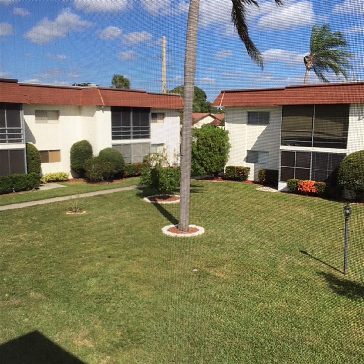Image 16 of 21 For 3504 Beneva Road 207