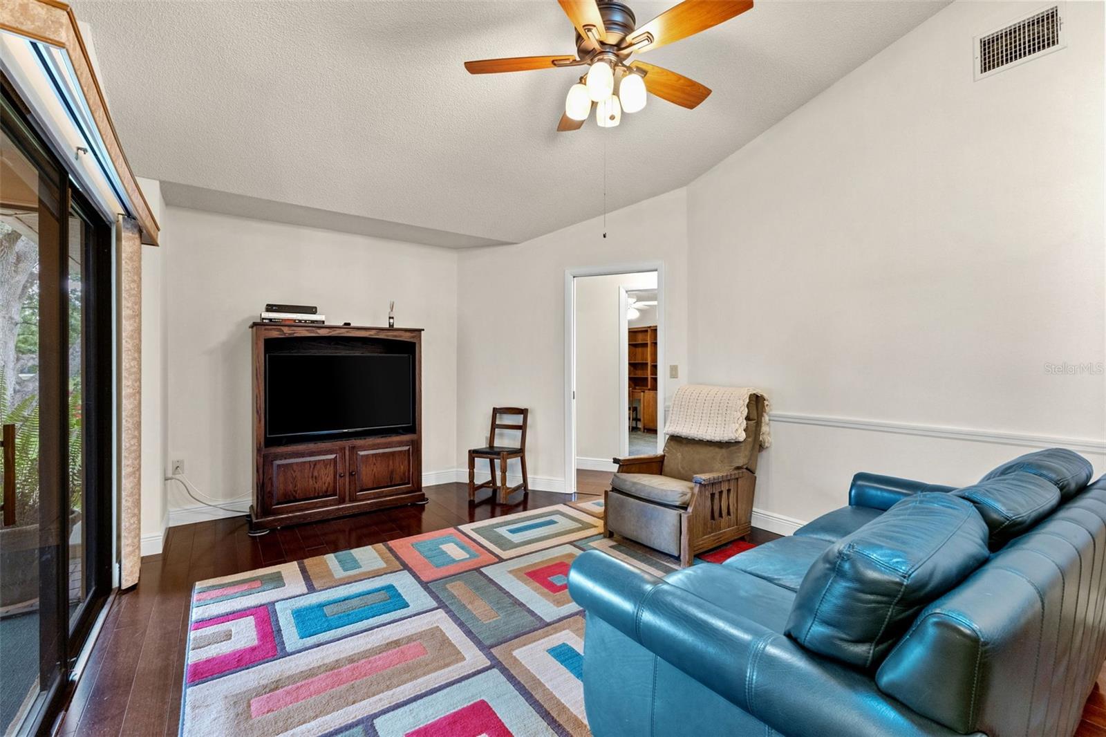 Image 7 of 32 For 2559 Wood Oak Drive