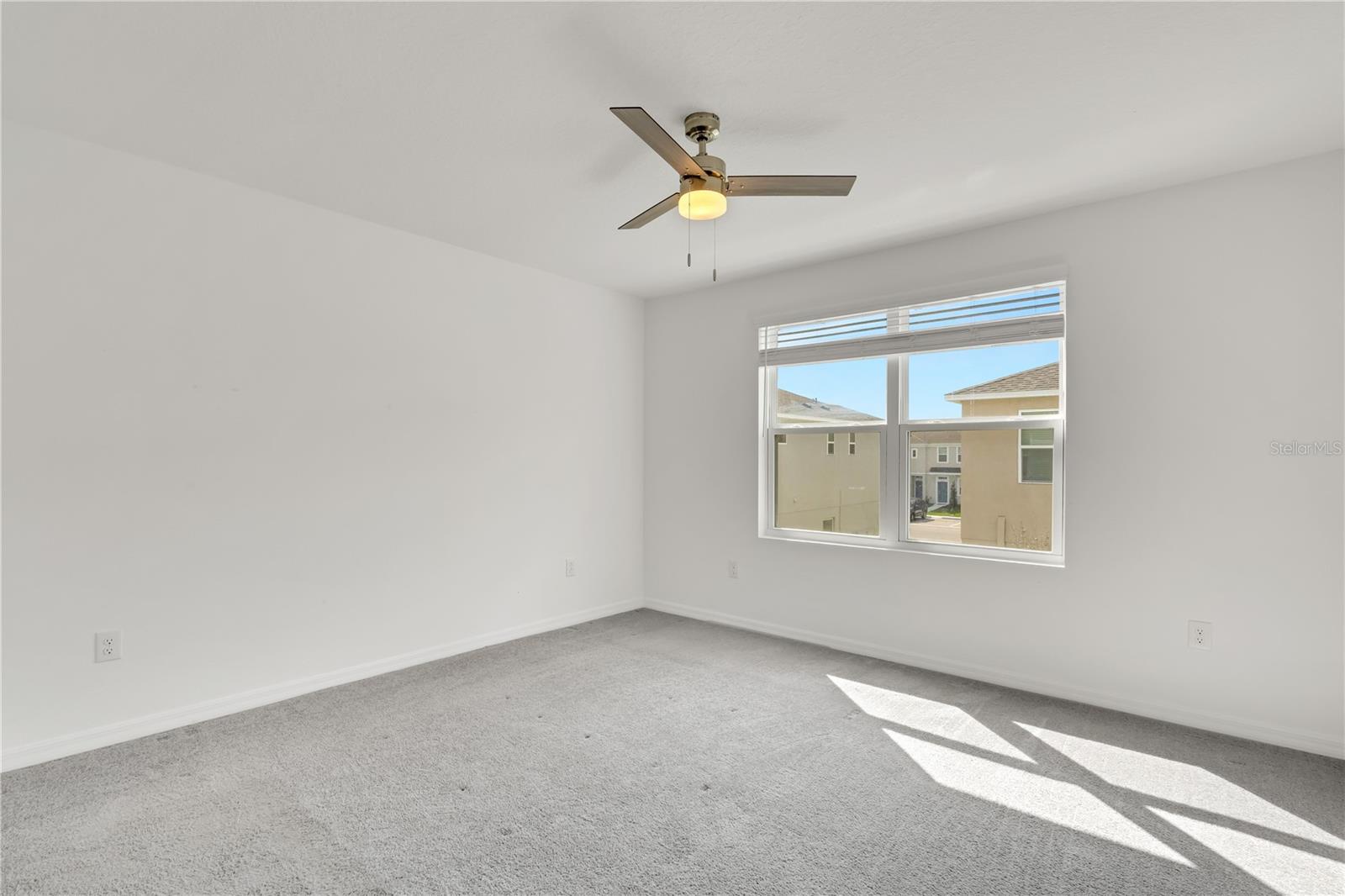 Image 16 of 38 For 6313 Willowside Street