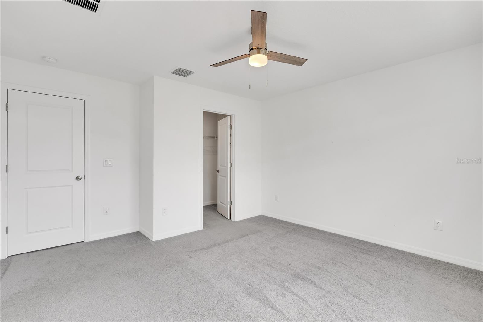 Image 17 of 38 For 6313 Willowside Street