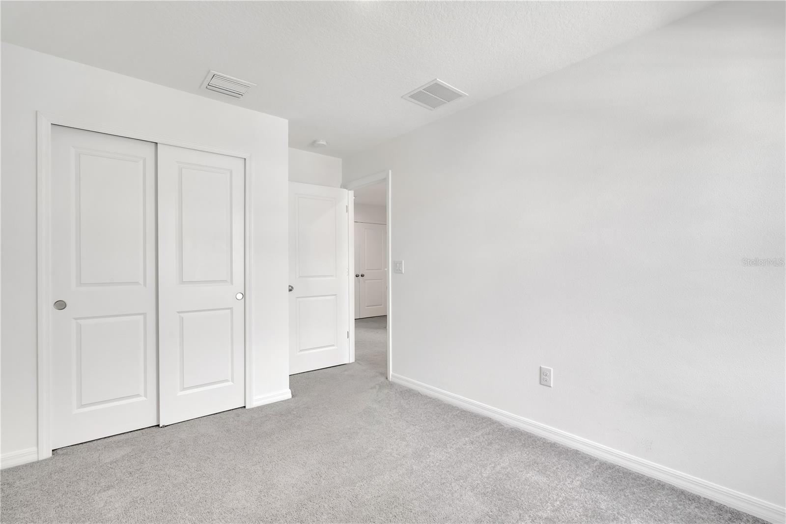 Image 24 of 38 For 6313 Willowside Street