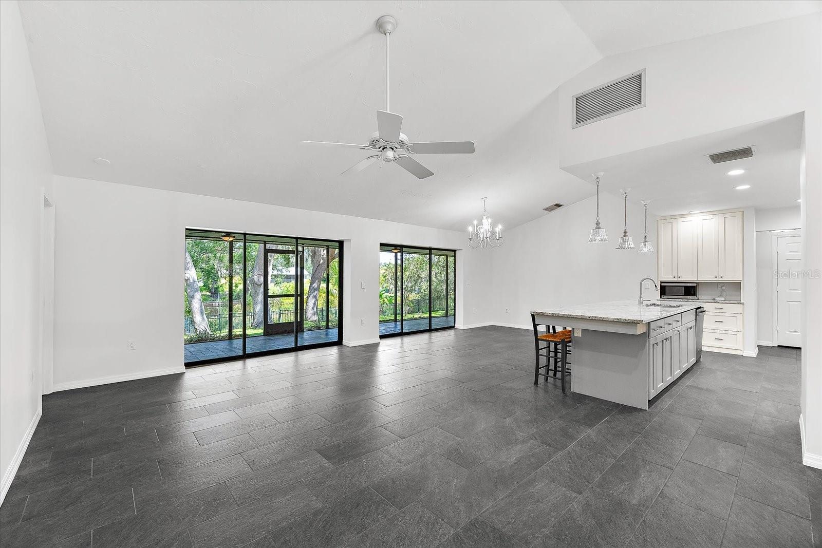 Image 17 of 64 For 2504 Tanglewood Drive