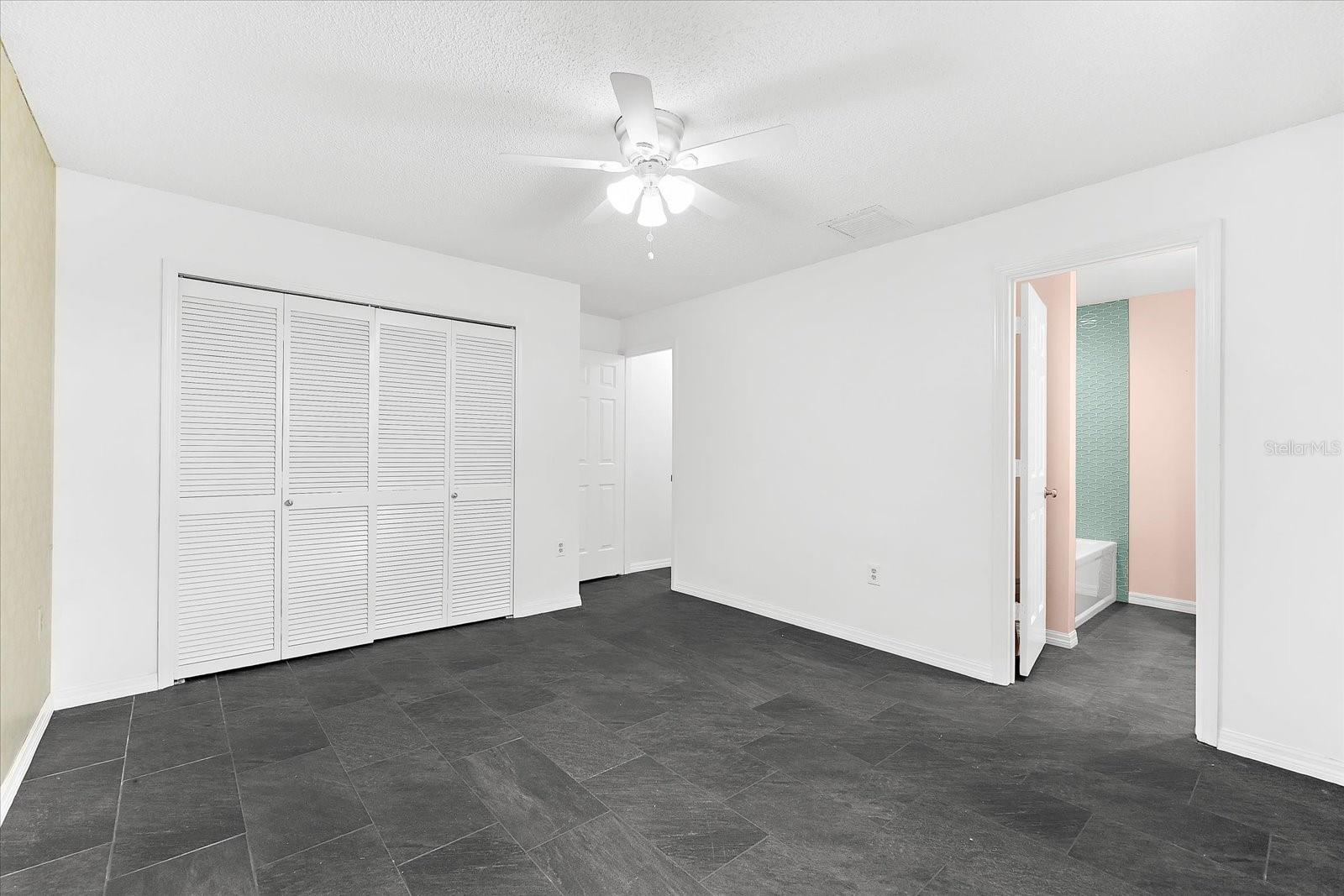 Image 34 of 64 For 2504 Tanglewood Drive