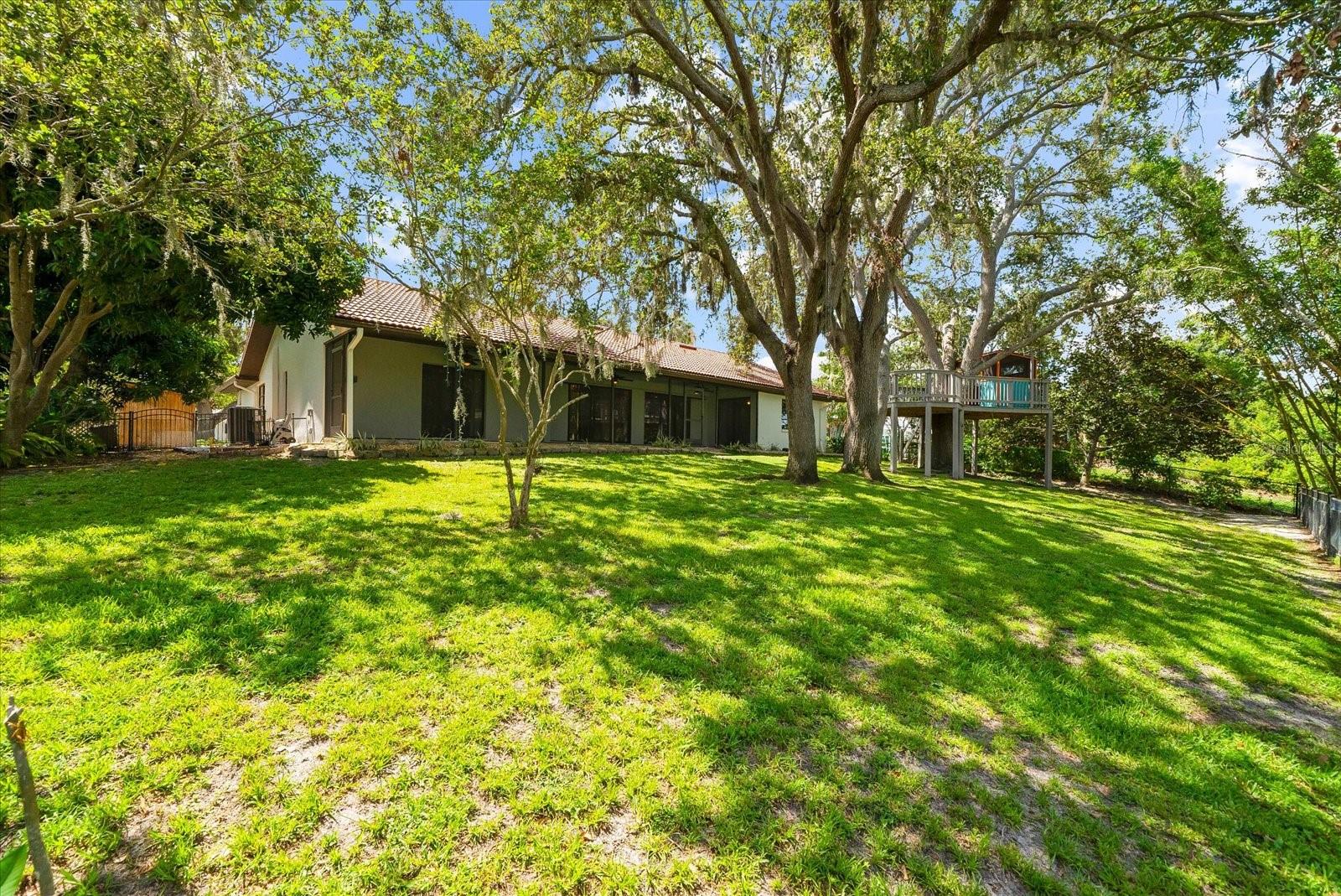 Image 45 of 64 For 2504 Tanglewood Drive