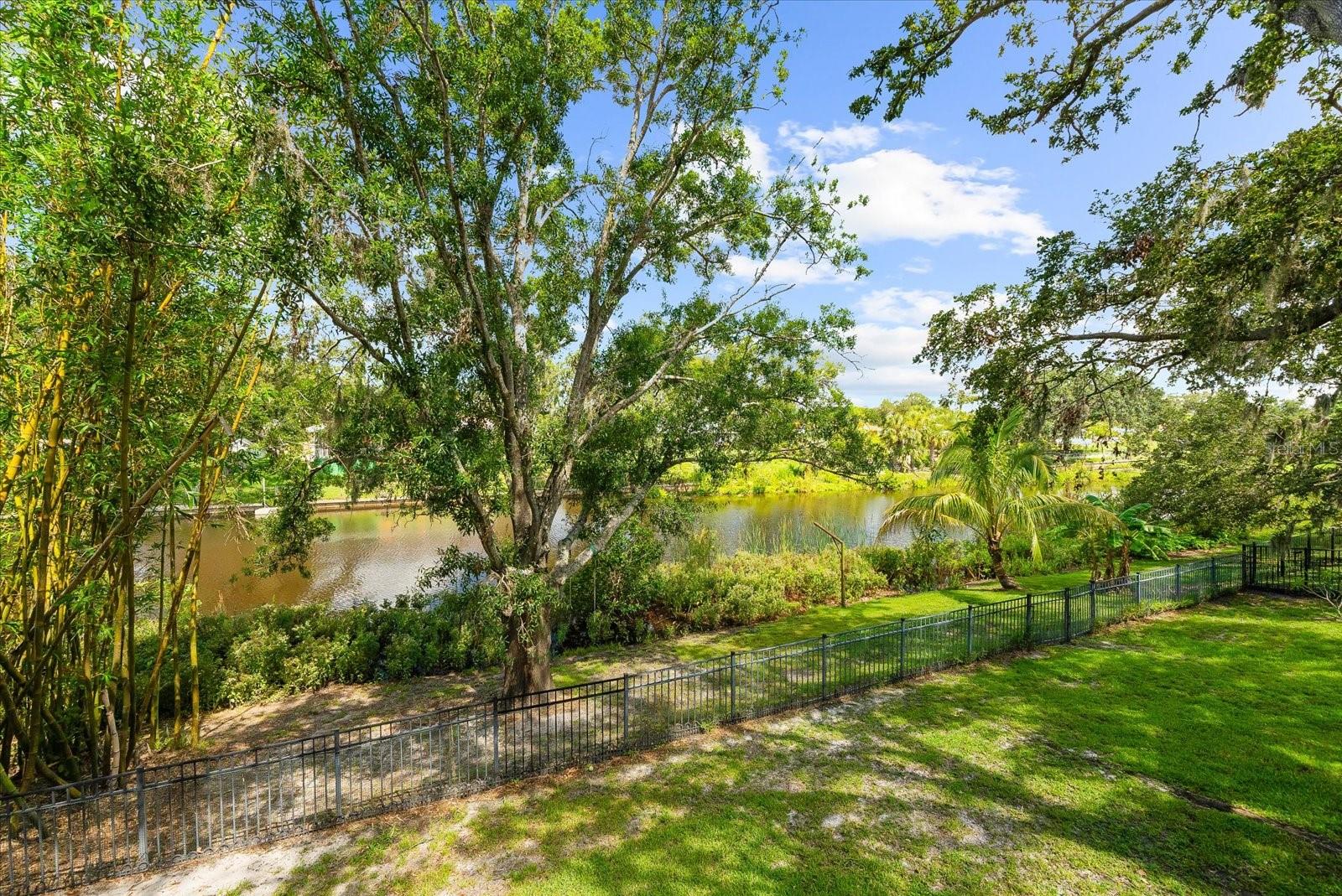 Image 47 of 64 For 2504 Tanglewood Drive