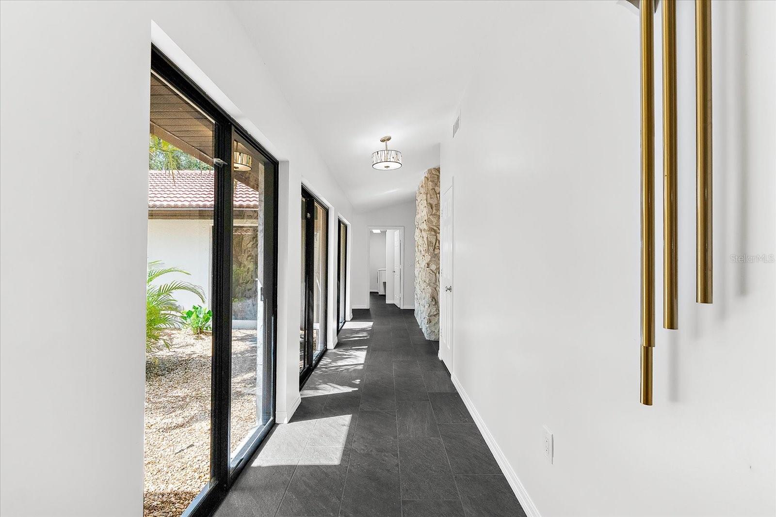 Image 6 of 64 For 2504 Tanglewood Drive