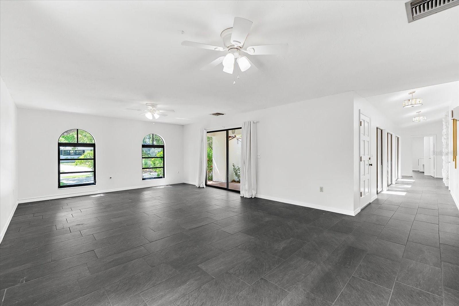 Image 9 of 64 For 2504 Tanglewood Drive