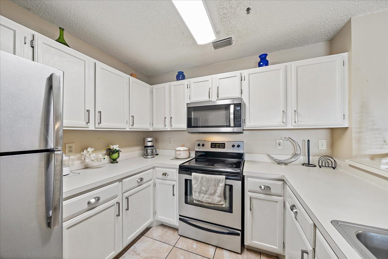 Image 15 of 30 For 4029 Crockers Lake Boulevard 24-bldg 18