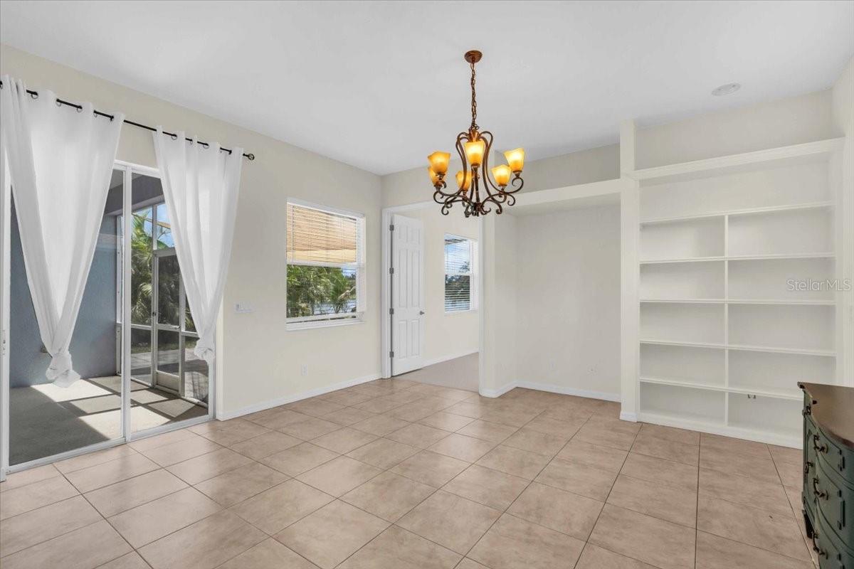 Image 12 of 52 For 7026 43rd Avenue E
