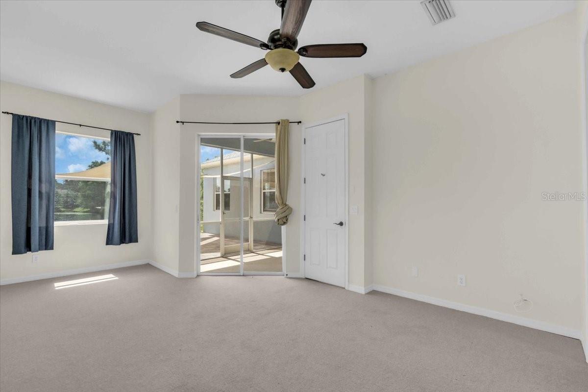Image 17 of 52 For 7026 43rd Avenue E