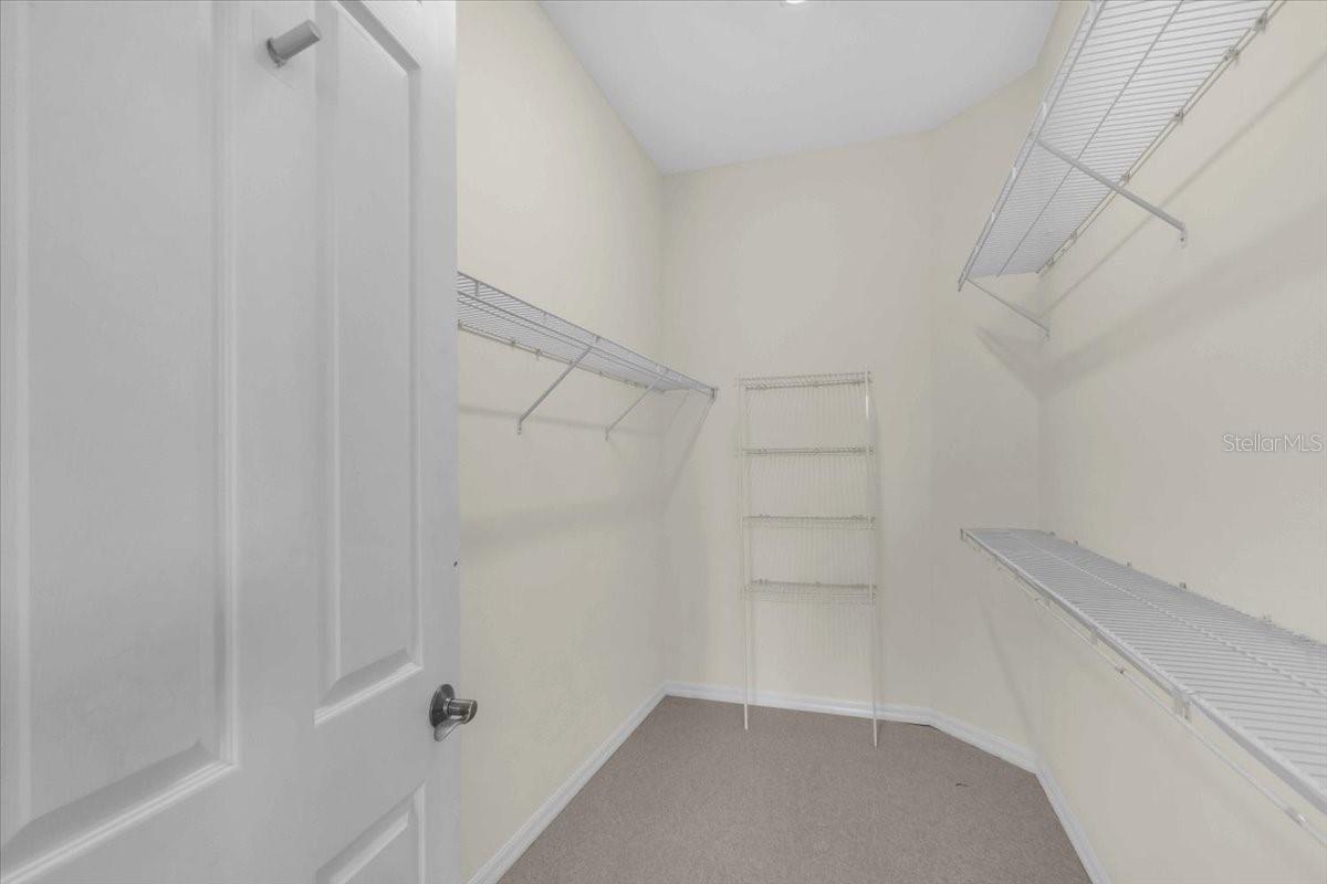 Image 19 of 52 For 7026 43rd Avenue E