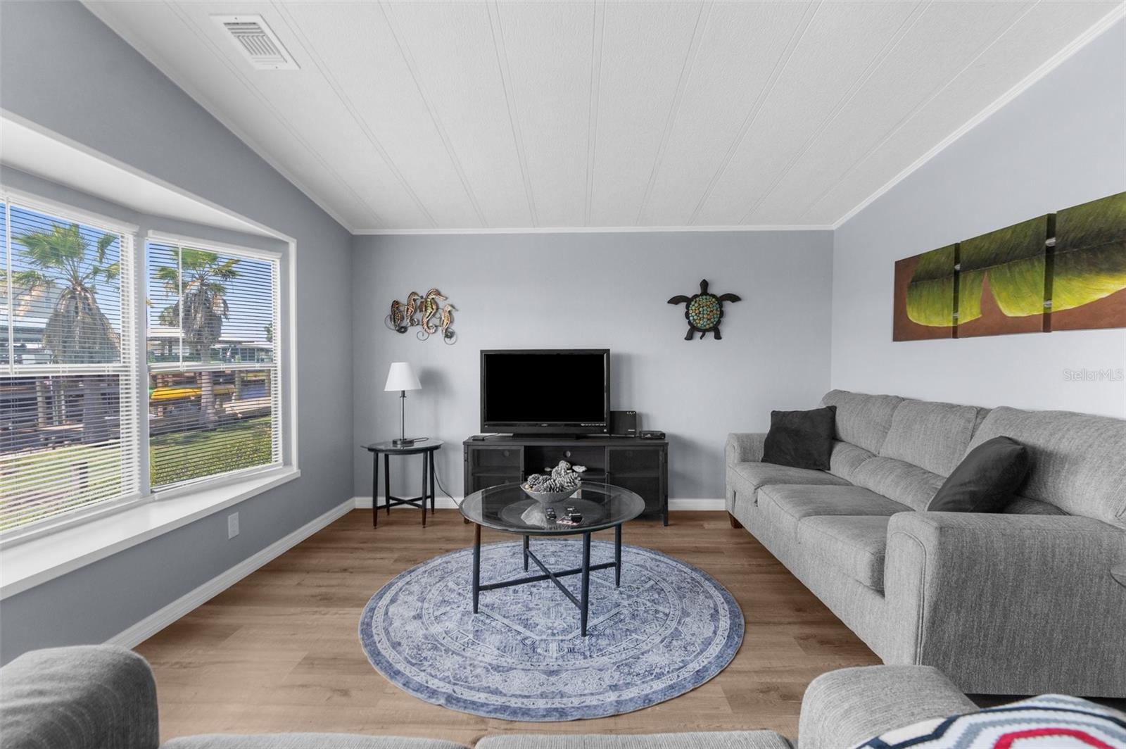 Listing photo id 9 for 11652 Brightwater Court