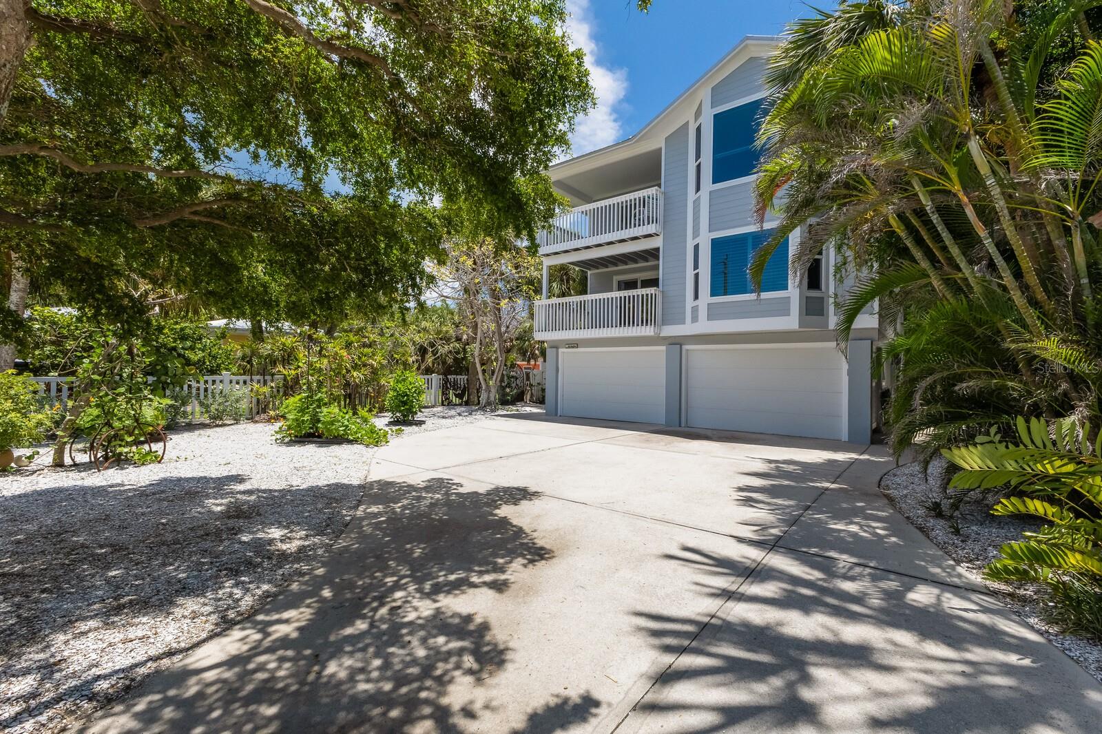 Image 2 of 46 For 401 Bay Boulevard