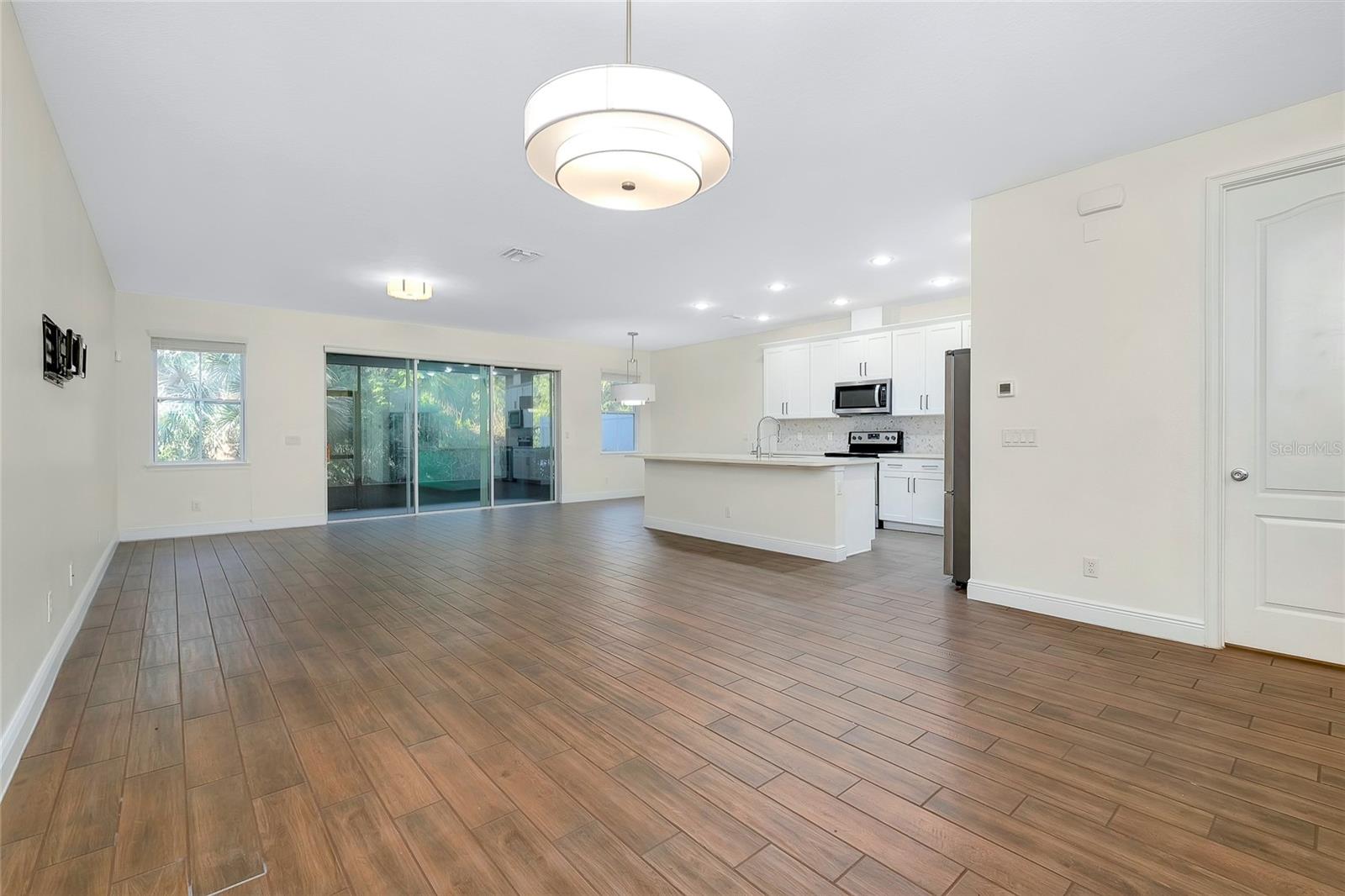 Image 19 of 72 For 4532 Chinkapin Drive