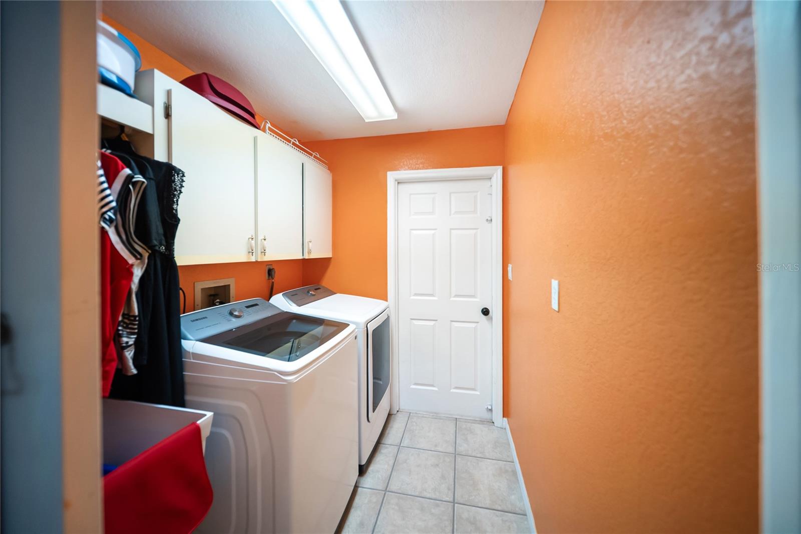 Image 19 of 40 For 22378 Peachland Boulevard
