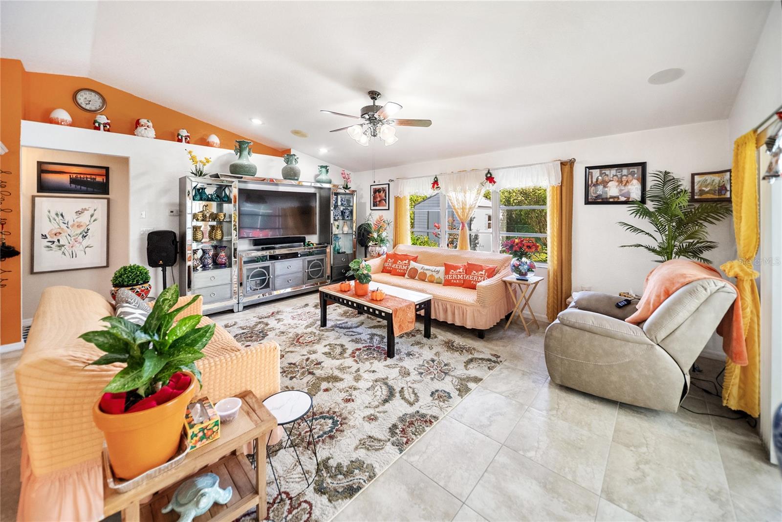 Image 22 of 40 For 22378 Peachland Boulevard