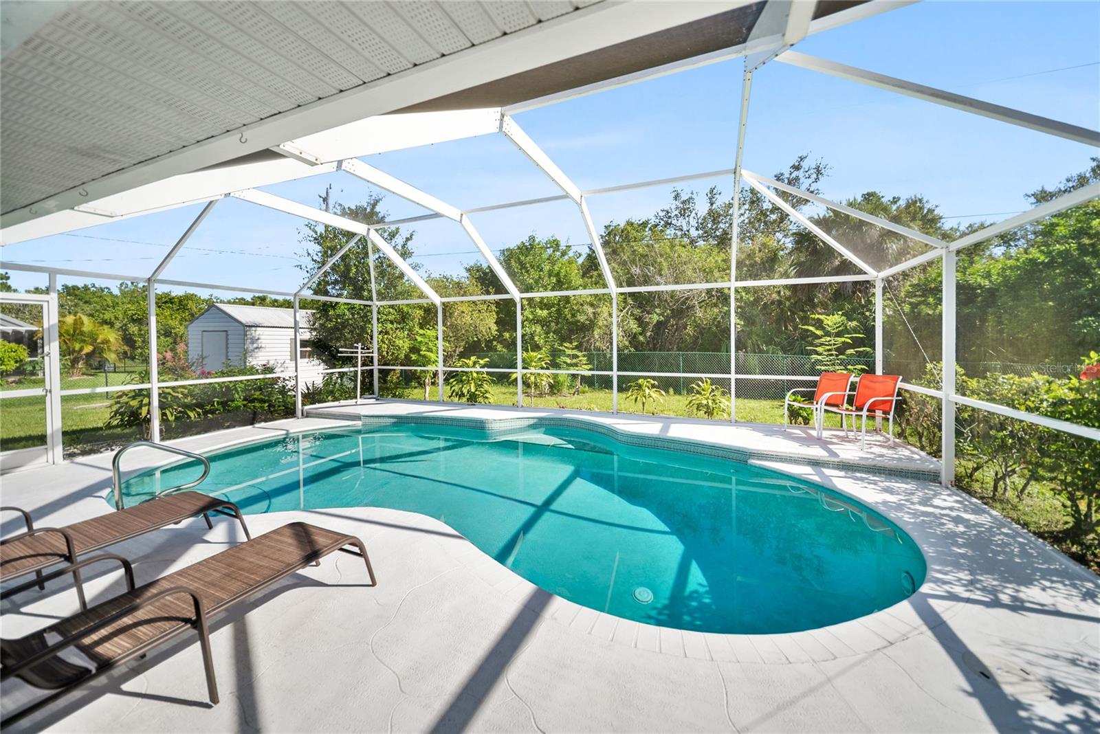 Image 34 of 40 For 22378 Peachland Boulevard