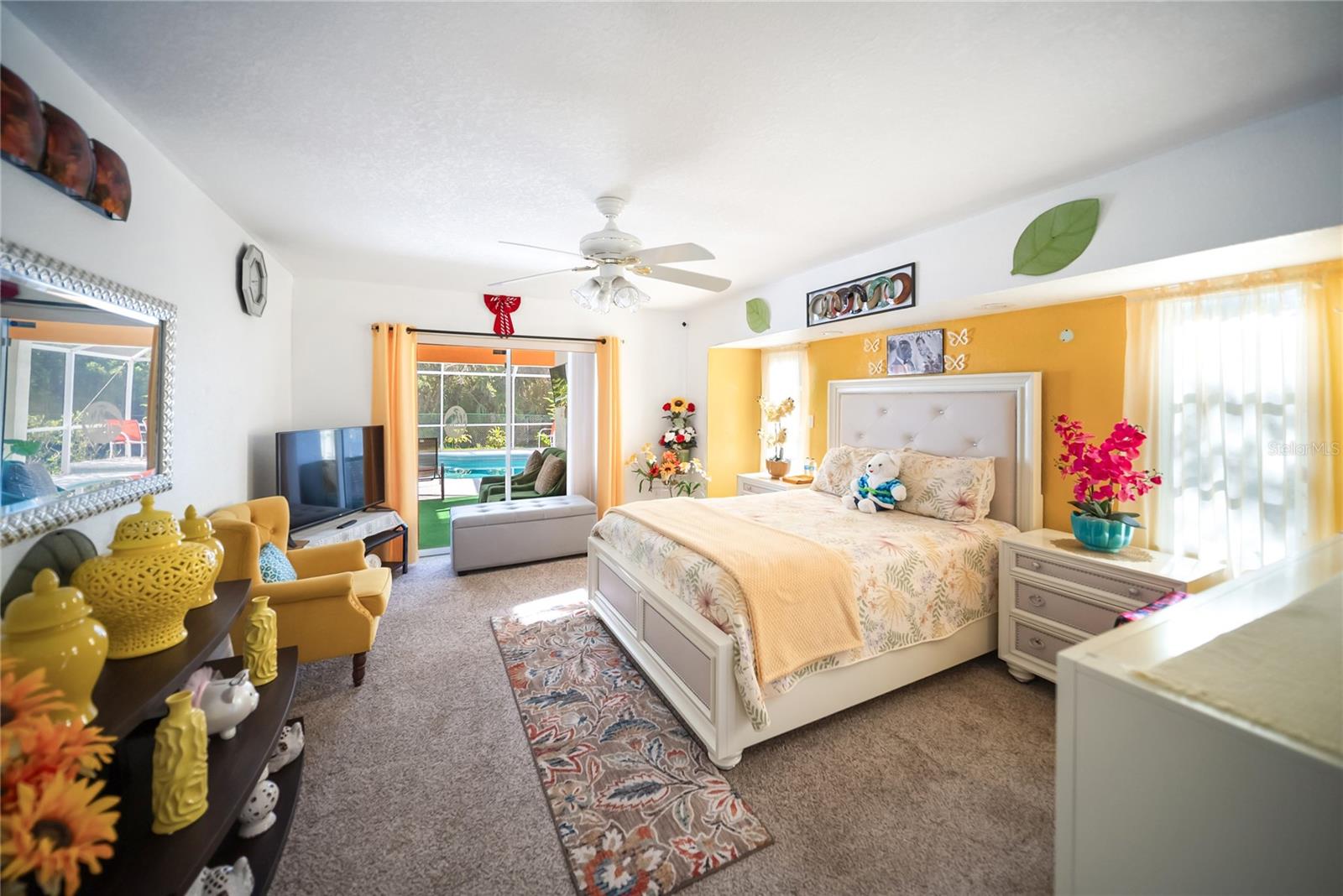 Image 6 of 40 For 22378 Peachland Boulevard