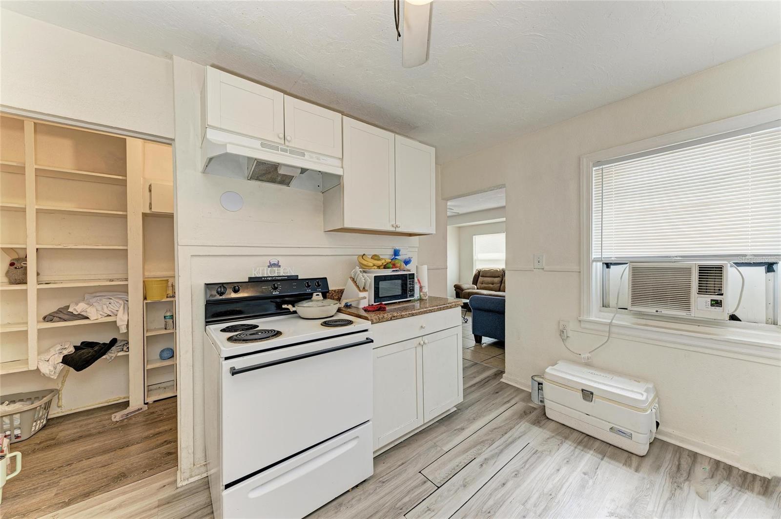 Image 10 of 28 For 1701 13th Street W