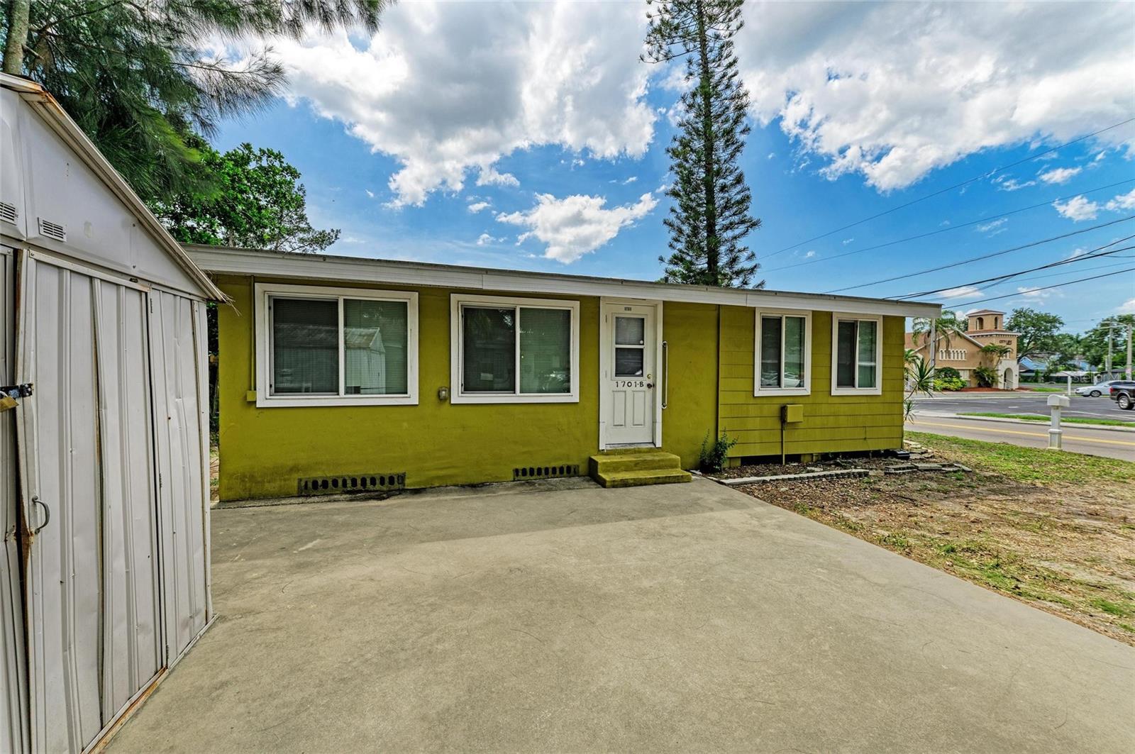Image 19 of 28 For 1701 13th Street W