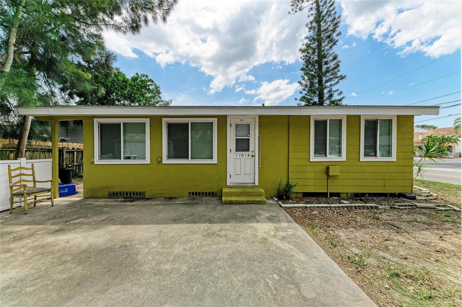 Image 20 of 28 For 1701 13th Street W