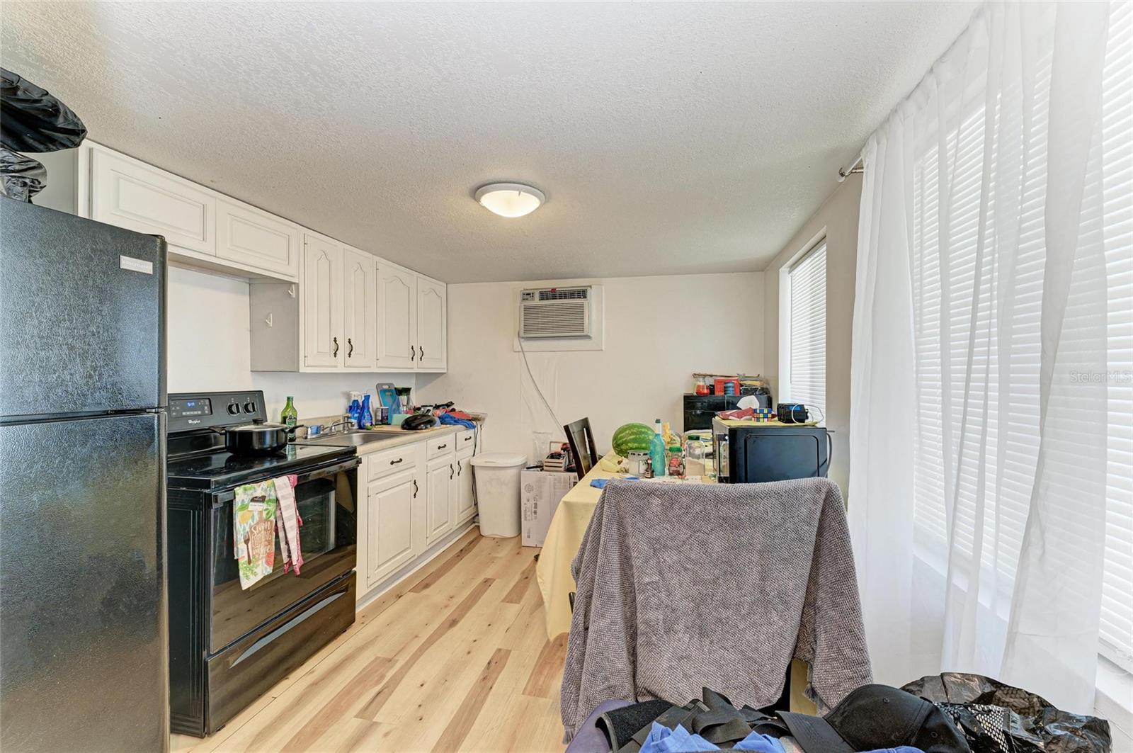 Image 22 of 28 For 1701 13th Street W