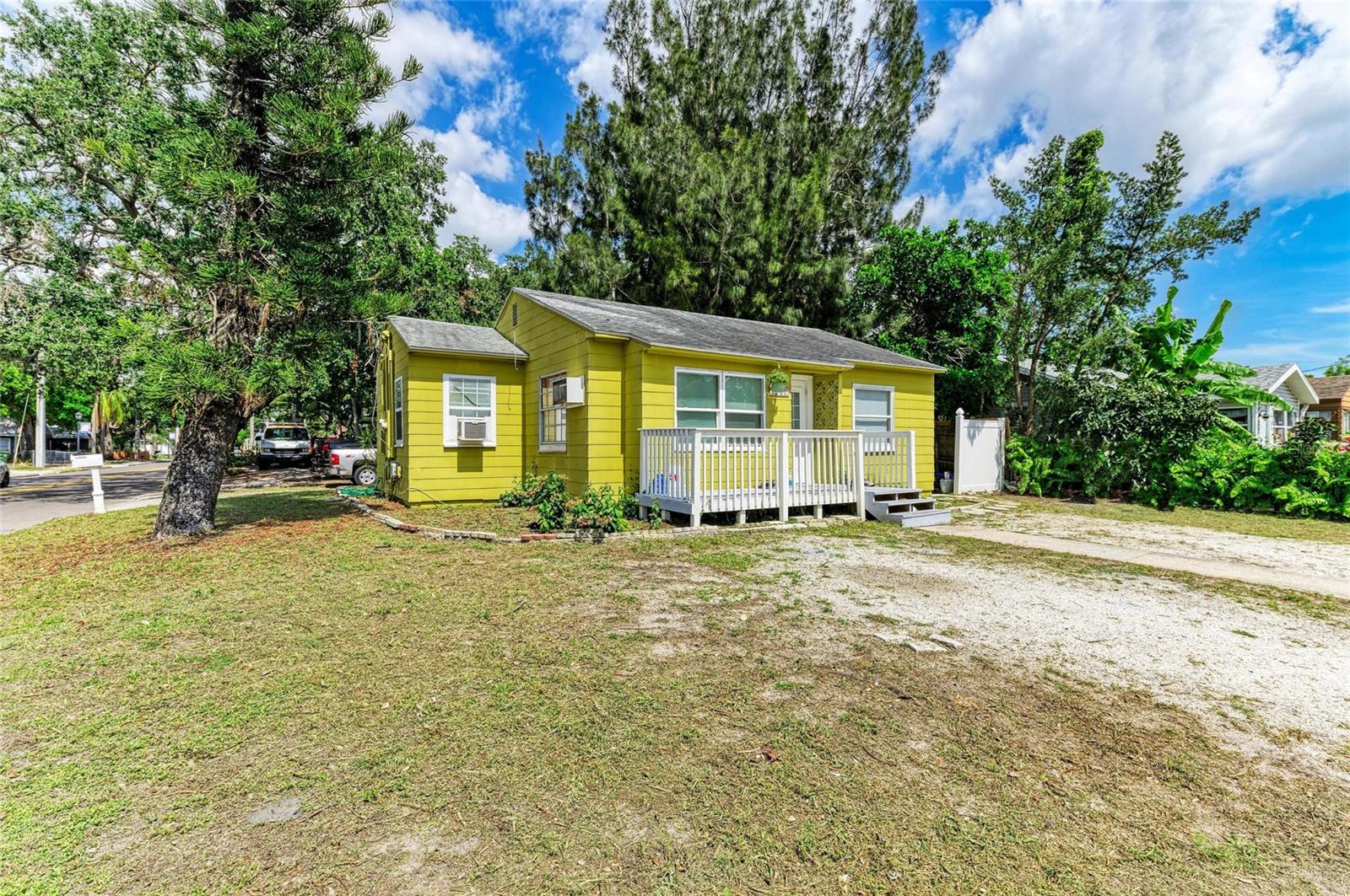 Image 3 of 28 For 1701 13th Street W