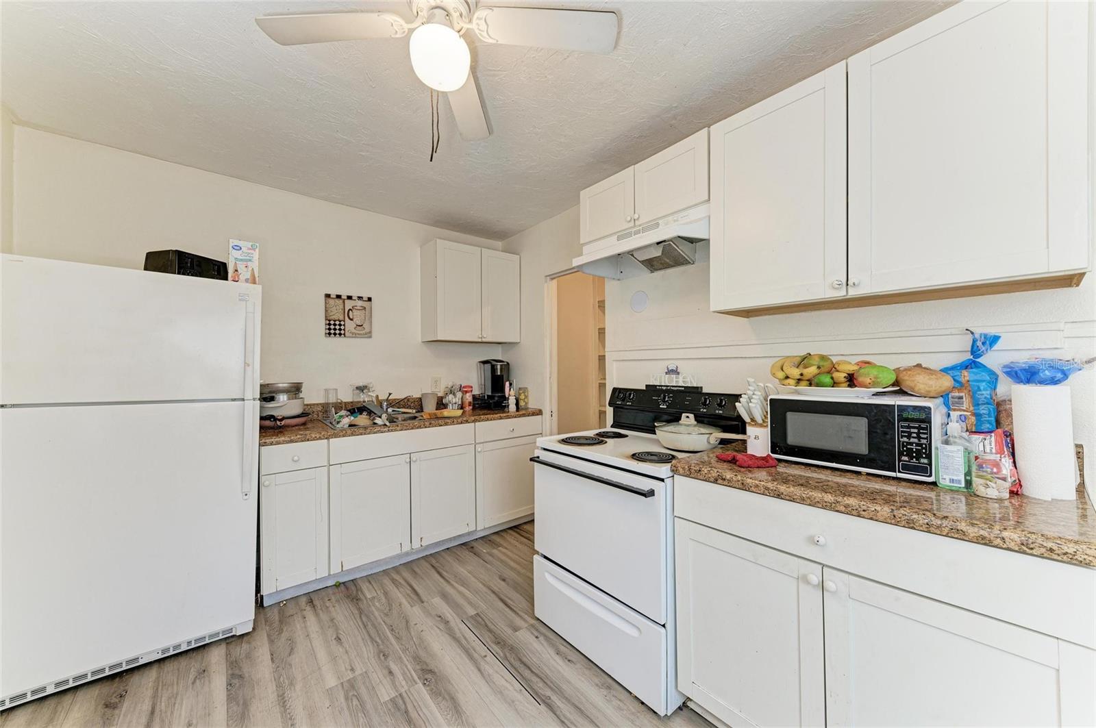 Image 9 of 28 For 1701 13th Street W