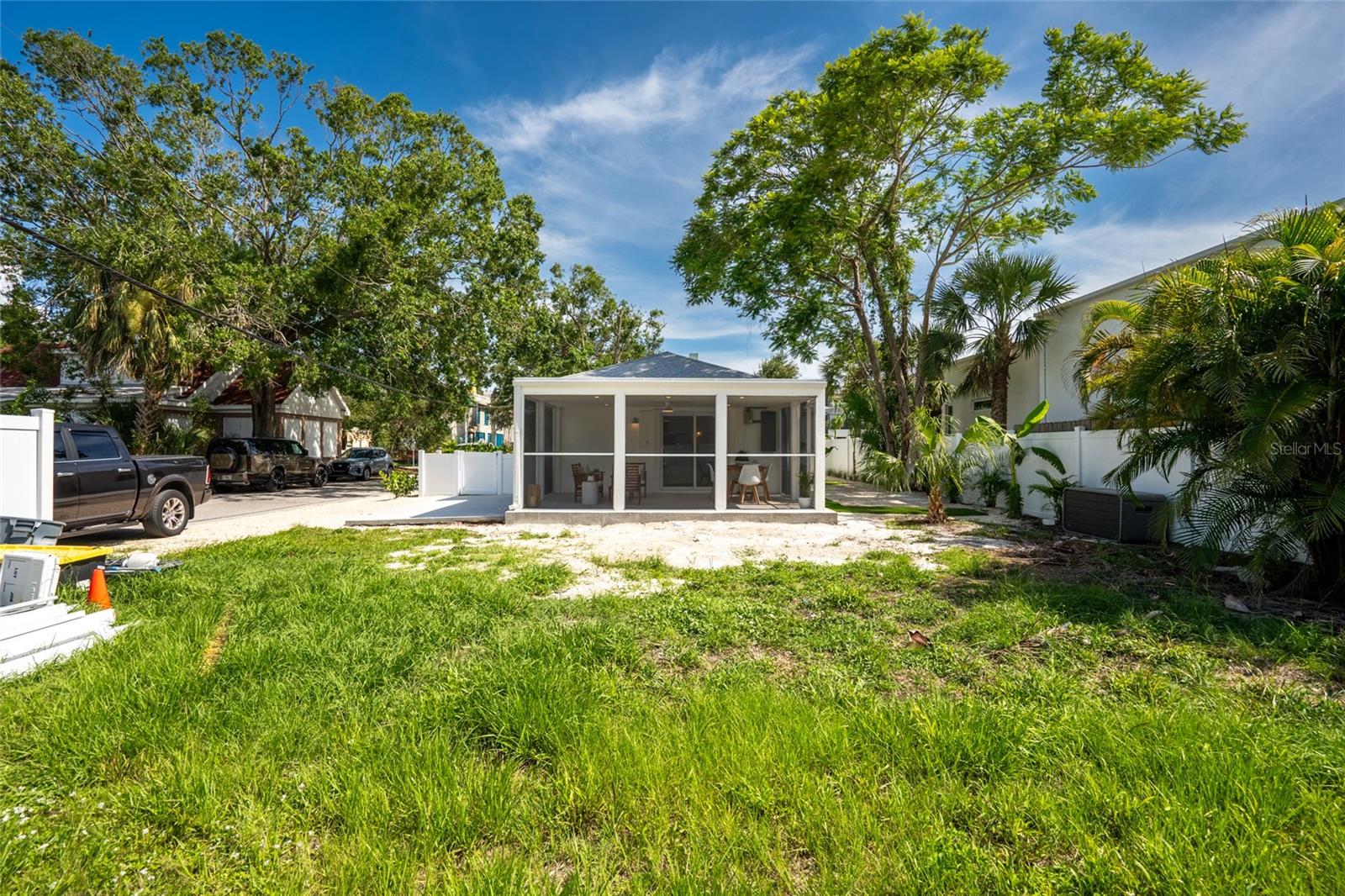 Image 36 of 40 For 2189 Hillview Street