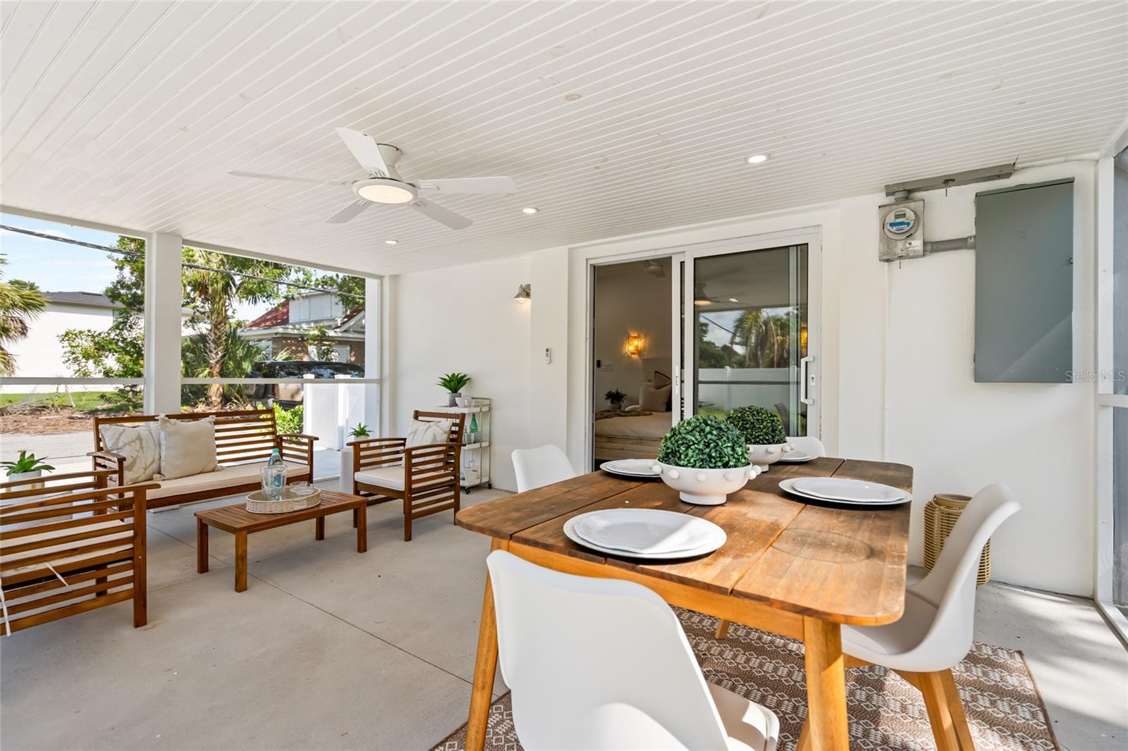 Image 39 of 40 For 2189 Hillview Street