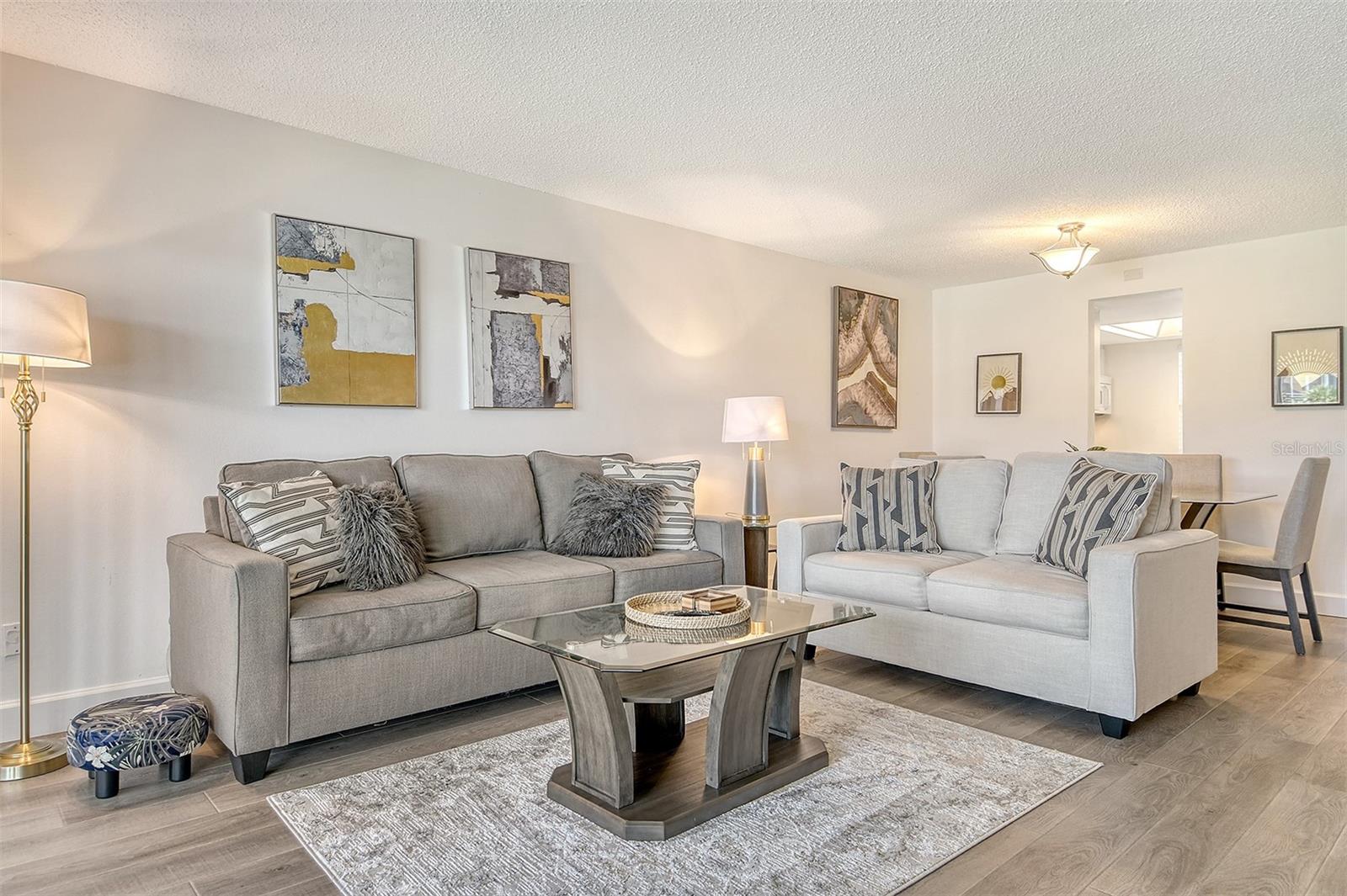 Image 15 of 94 For 4380 Exeter Drive 204