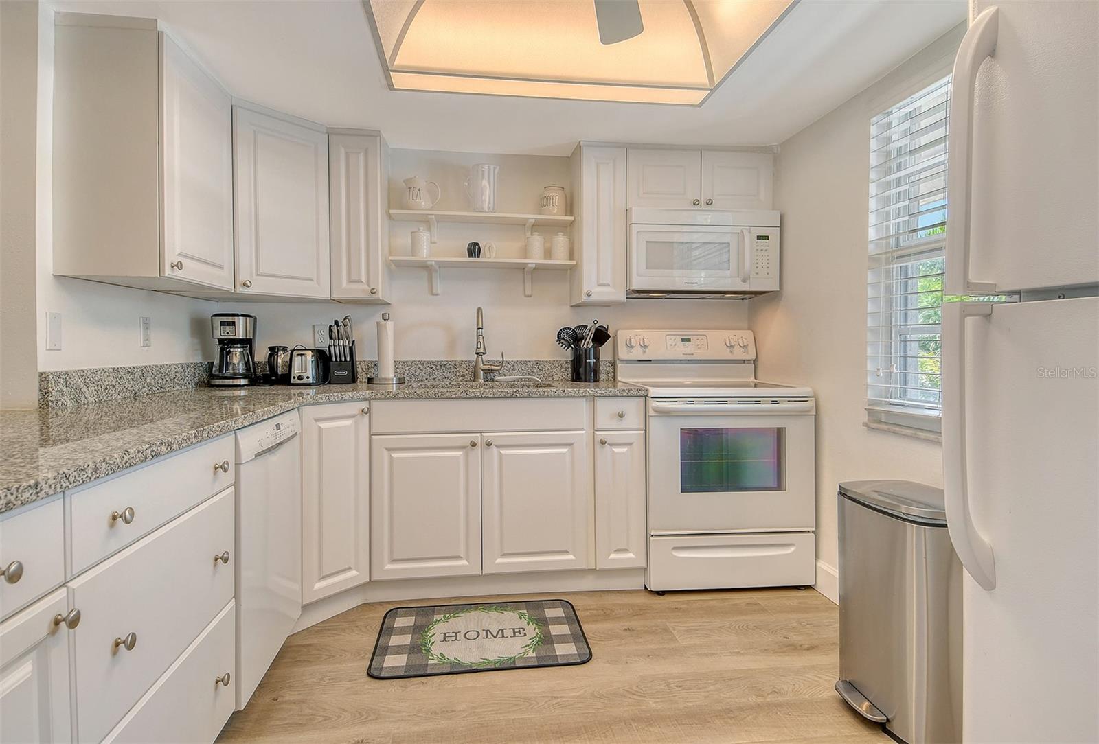 Image 19 of 94 For 4380 Exeter Drive 204