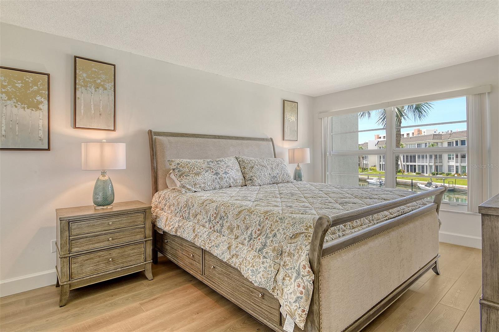 Image 23 of 94 For 4380 Exeter Drive 204
