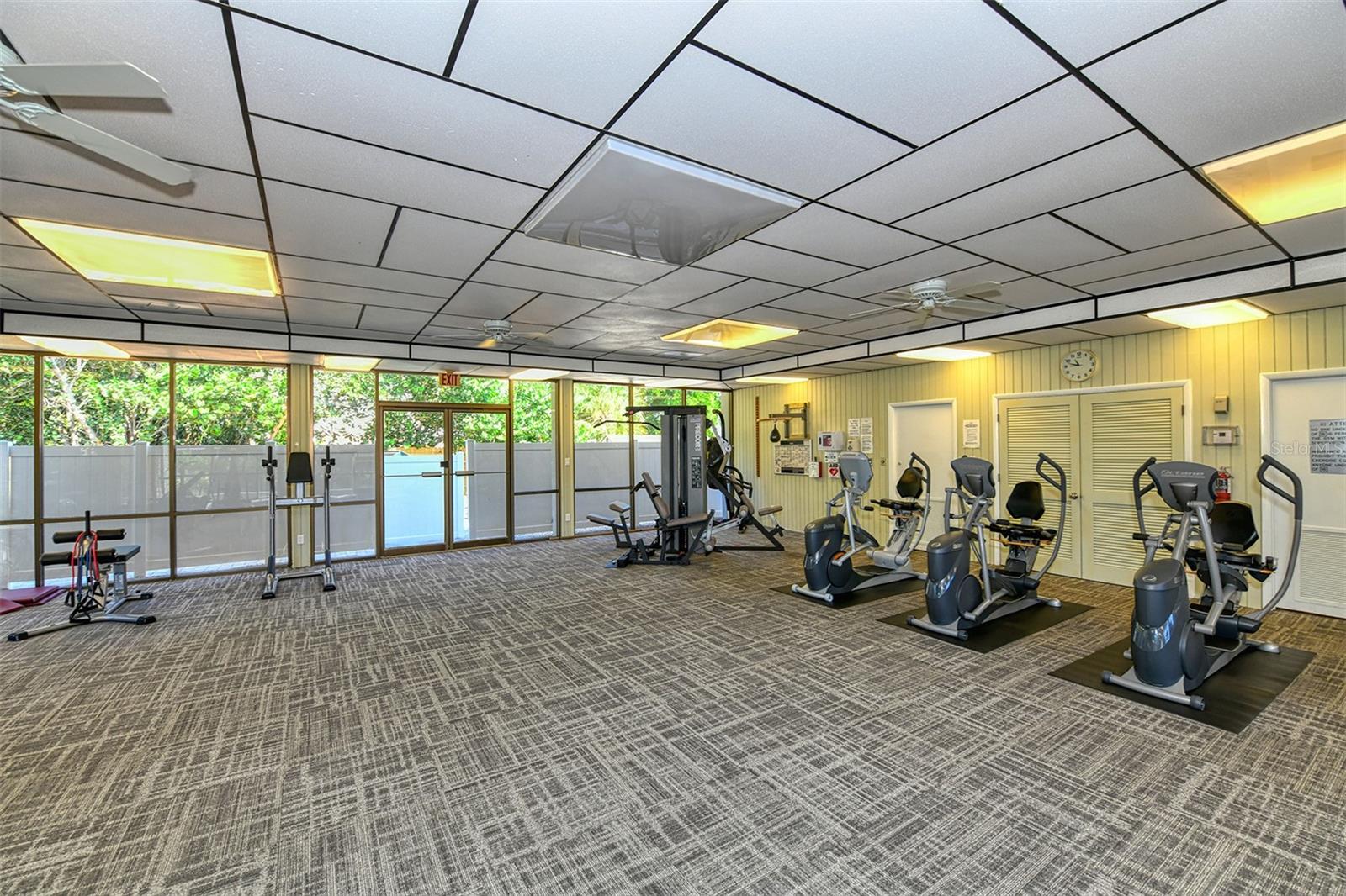 Image 51 of 94 For 4380 Exeter Drive 204